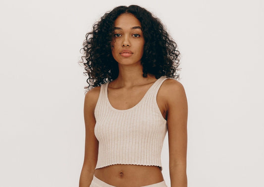 Débardeur côtelé en coton bio | écru "true knit crop tank top oat"