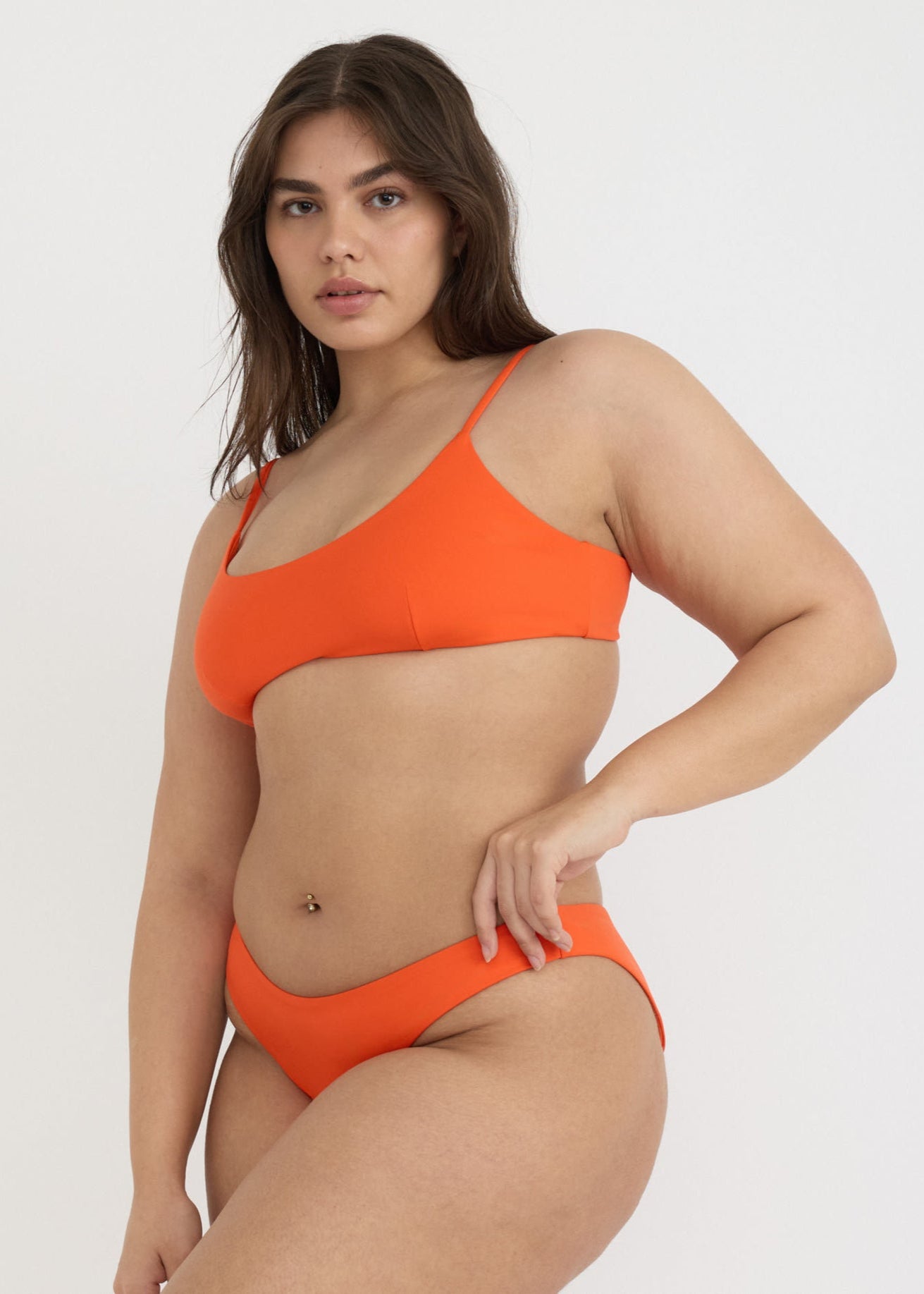 Culotte de bain en matières recyclées | orange "swim cheeky bikini bottom - blood orange"