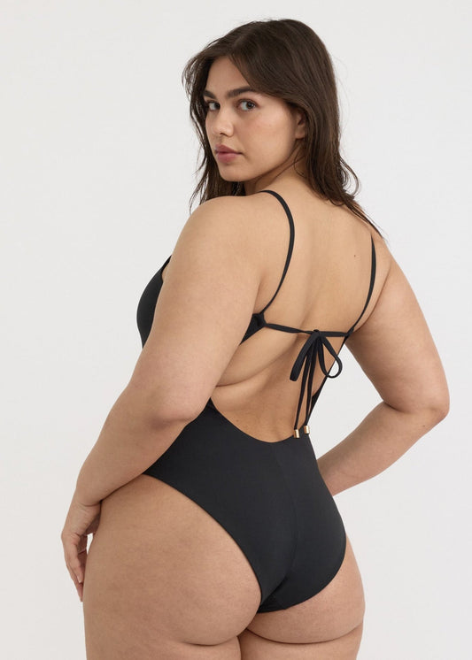 Maillot une pièce en matières recyclées | noir "Swim open back one-piece - black"