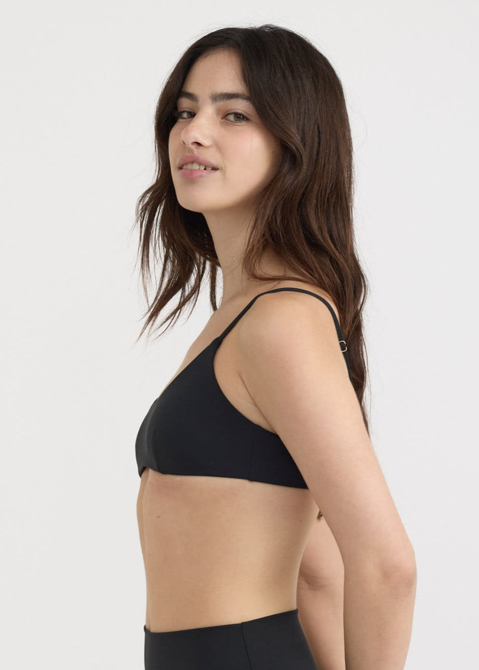 Haut de maillot en matières recyclées | noir "swim scoop bikini top - black"