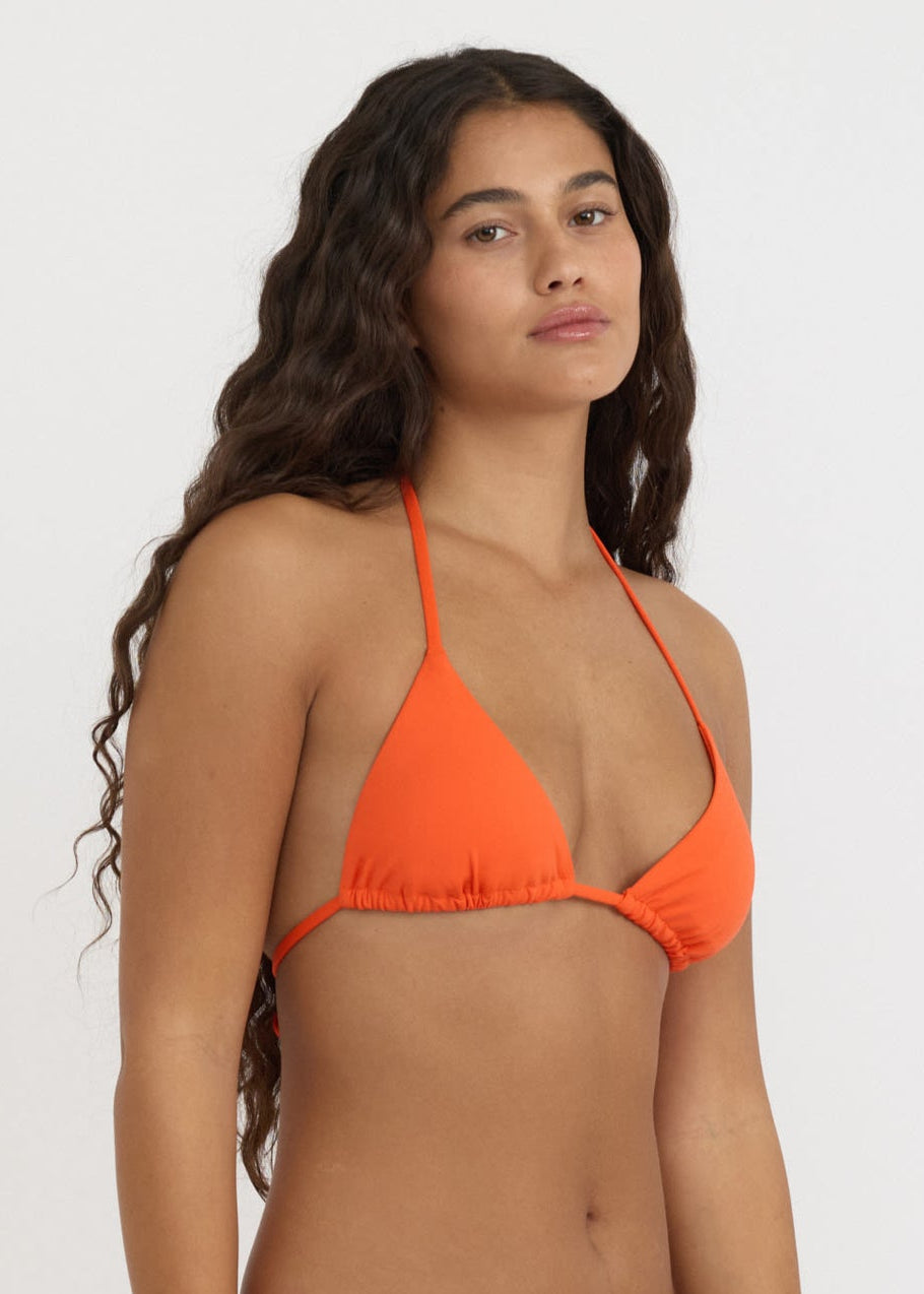 Haut de maillot en matières recyclées | orange "swim triangle bikini top - blood orange"