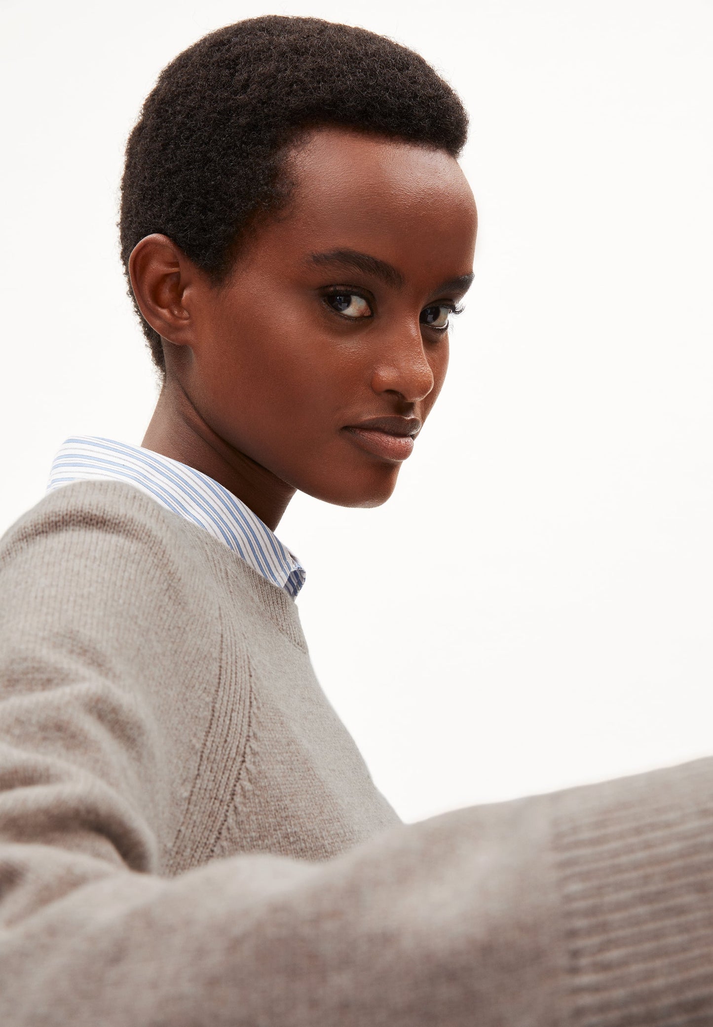 Pull en laine bio et recyclée | Marron "diliriaa reglana dark caramel melange"