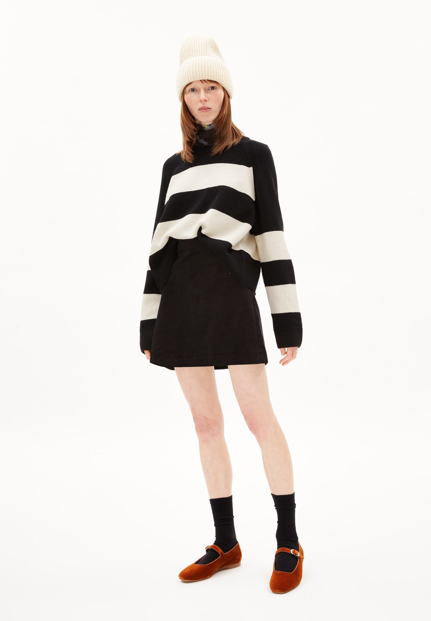 Pull en laine bio et recyclée | Rayé écru et noir "diliriaa stripe black-oatmilk"