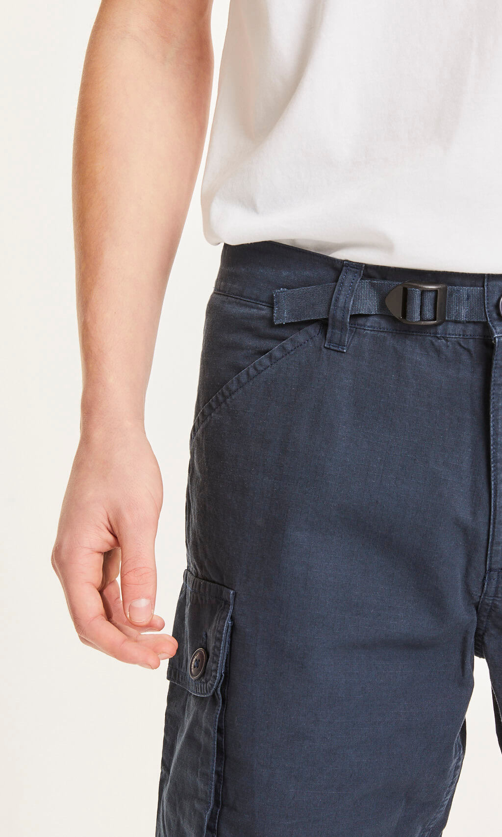 Short cargo bleu nuit en coton bio - trek