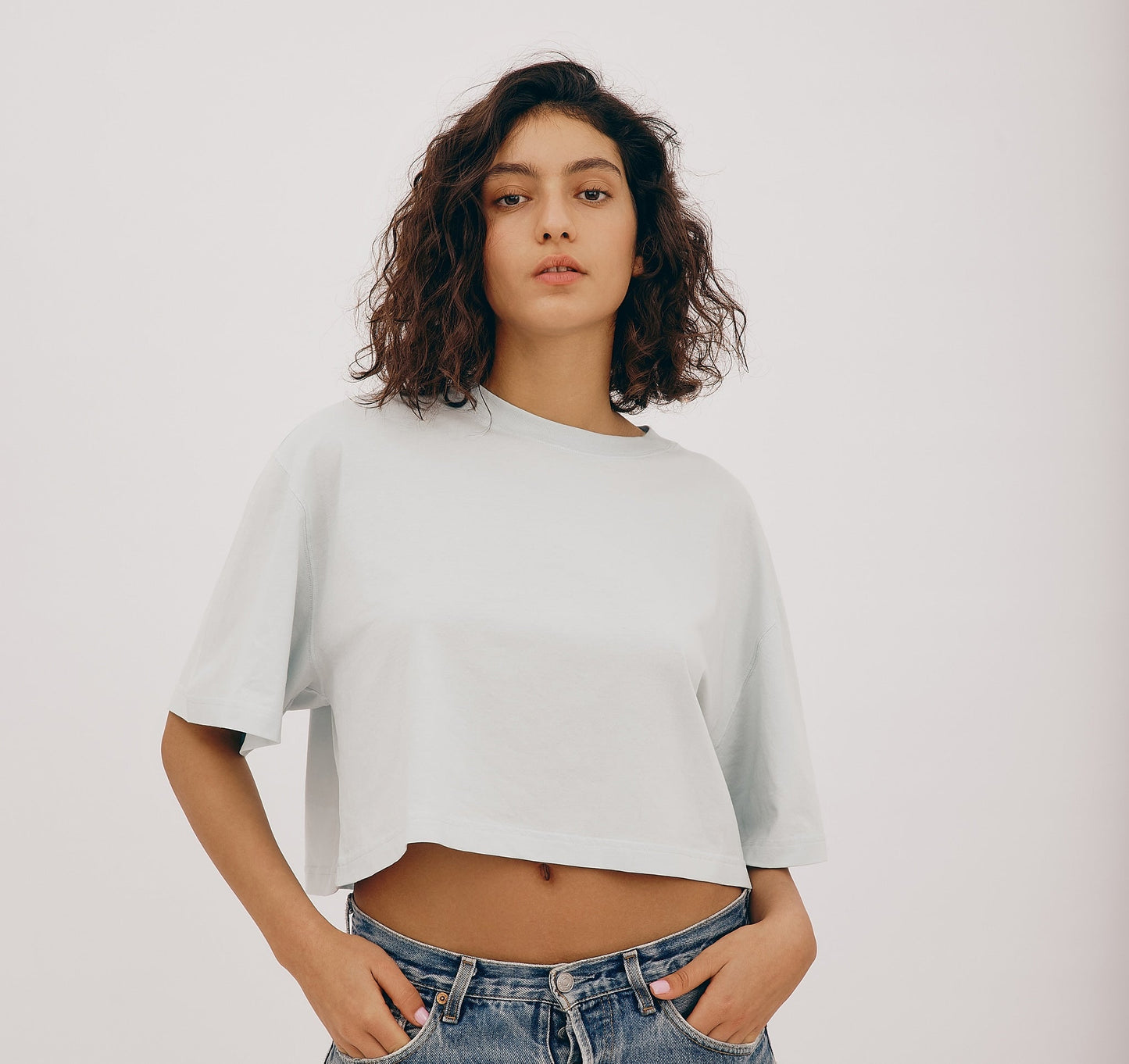 T-shirt court en coton bio | blanc "light blue"