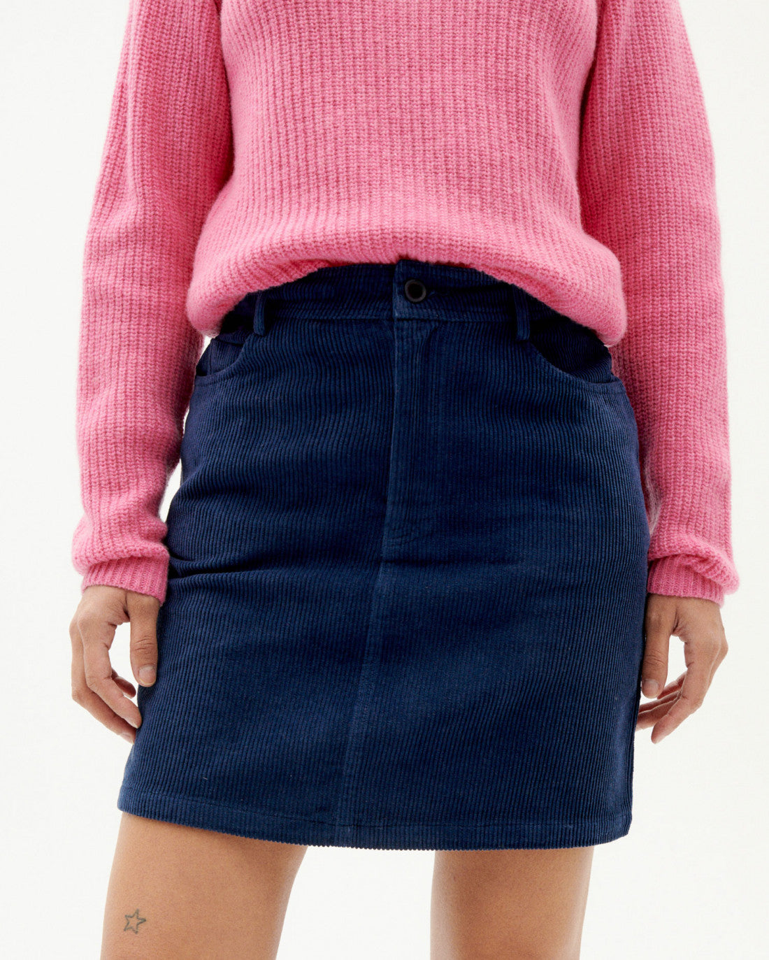 Jupe droite en velours de coton bio | marine "navy corduroy marsha skirt"