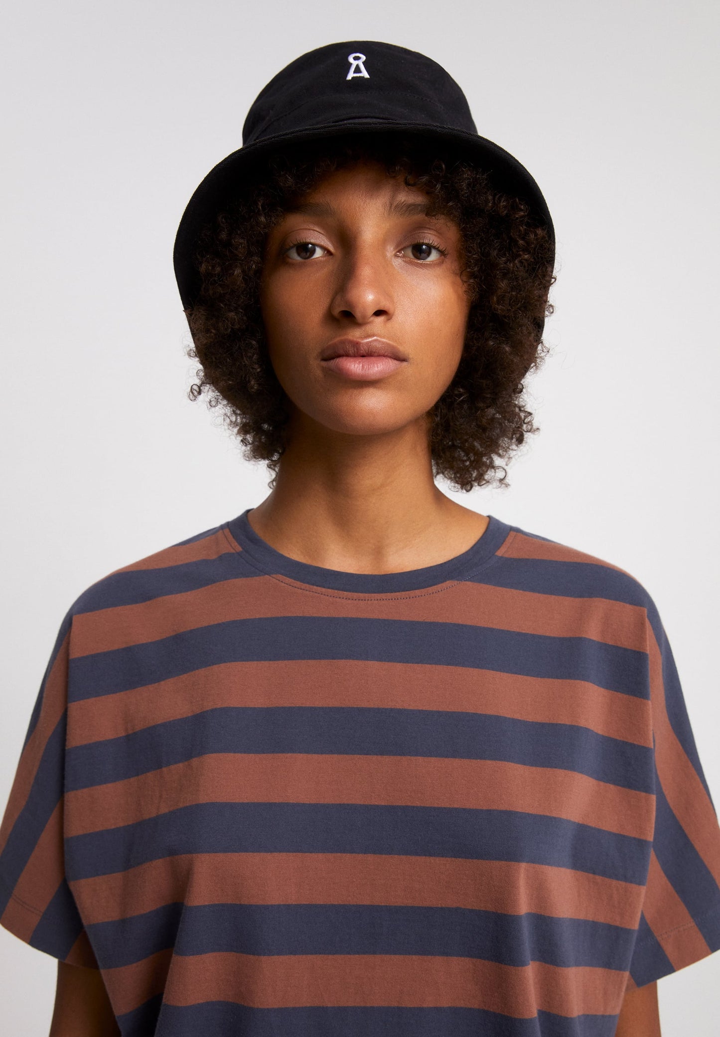 Bob noir en coton bio - FJAARN HERITAGE black