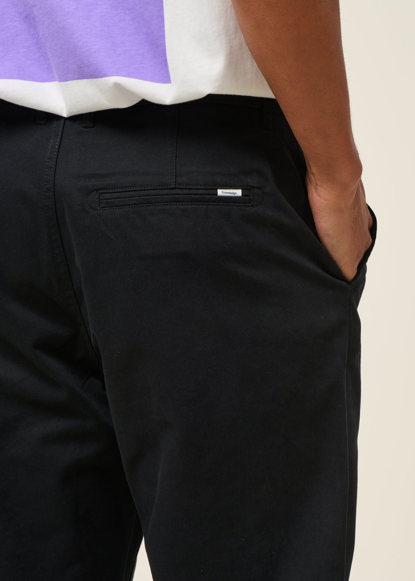 Chino droit en coton bio | noir "flint twill chino - black jet"