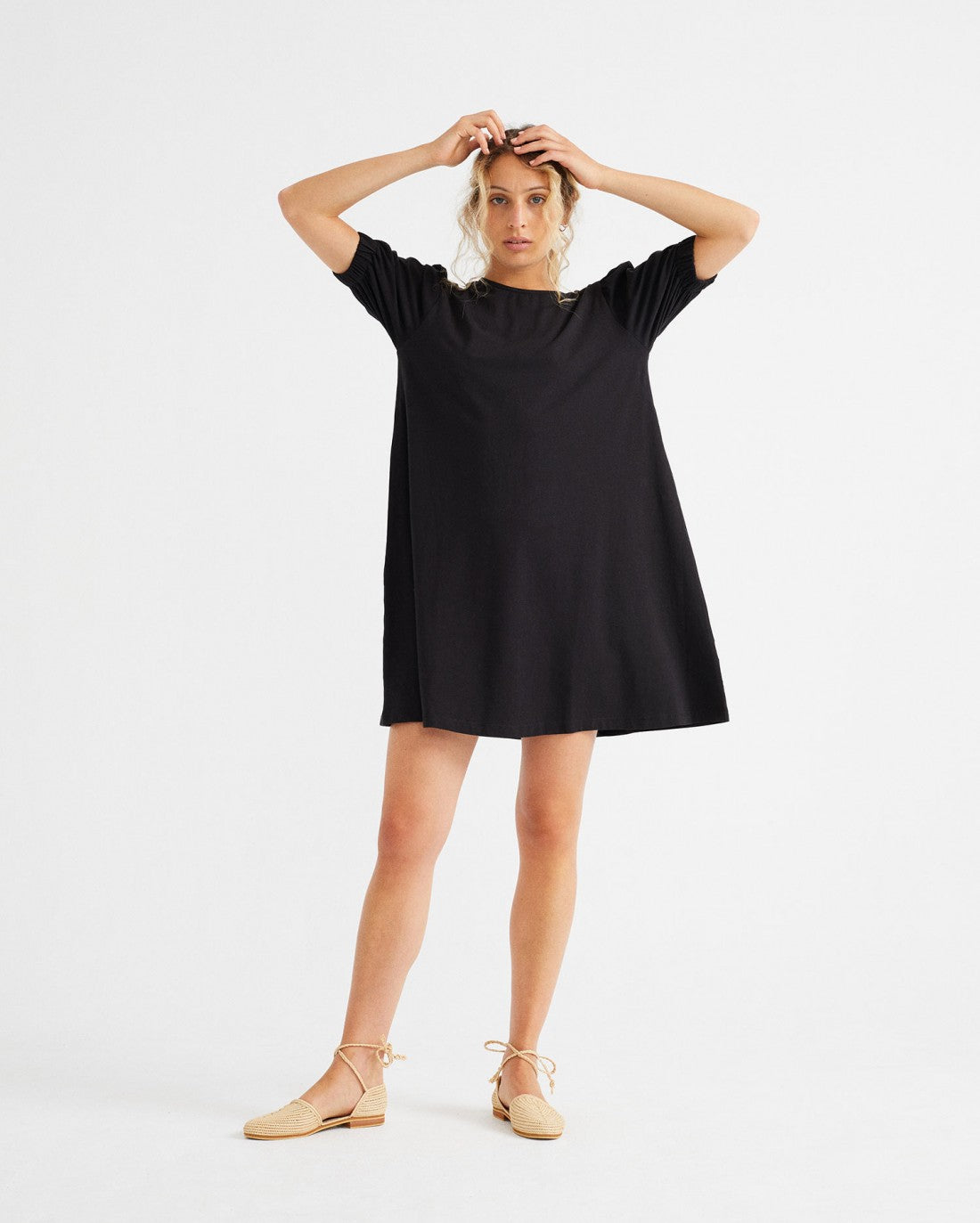 Robe courte noire en coton bio - Floreta