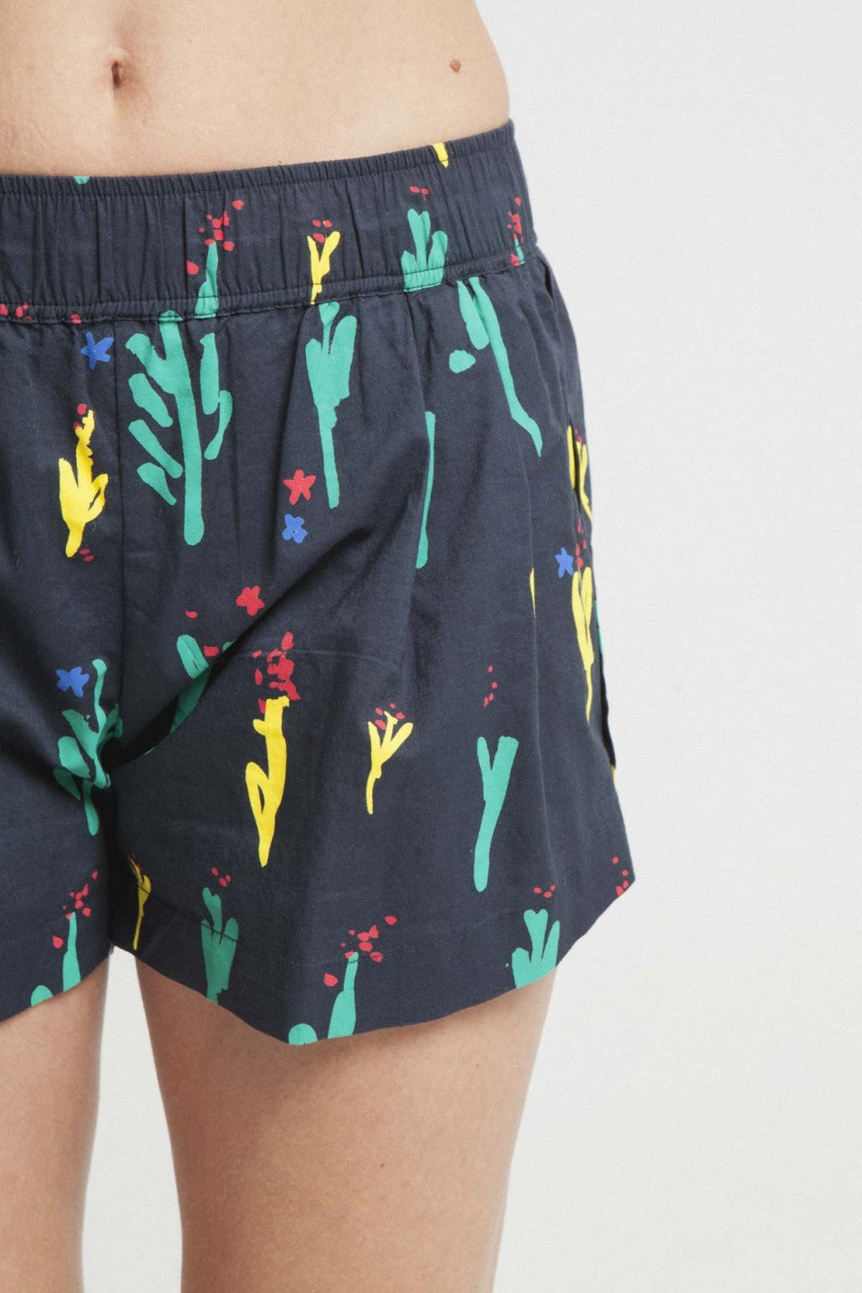 Short à fleurs graphiques en coton bio
