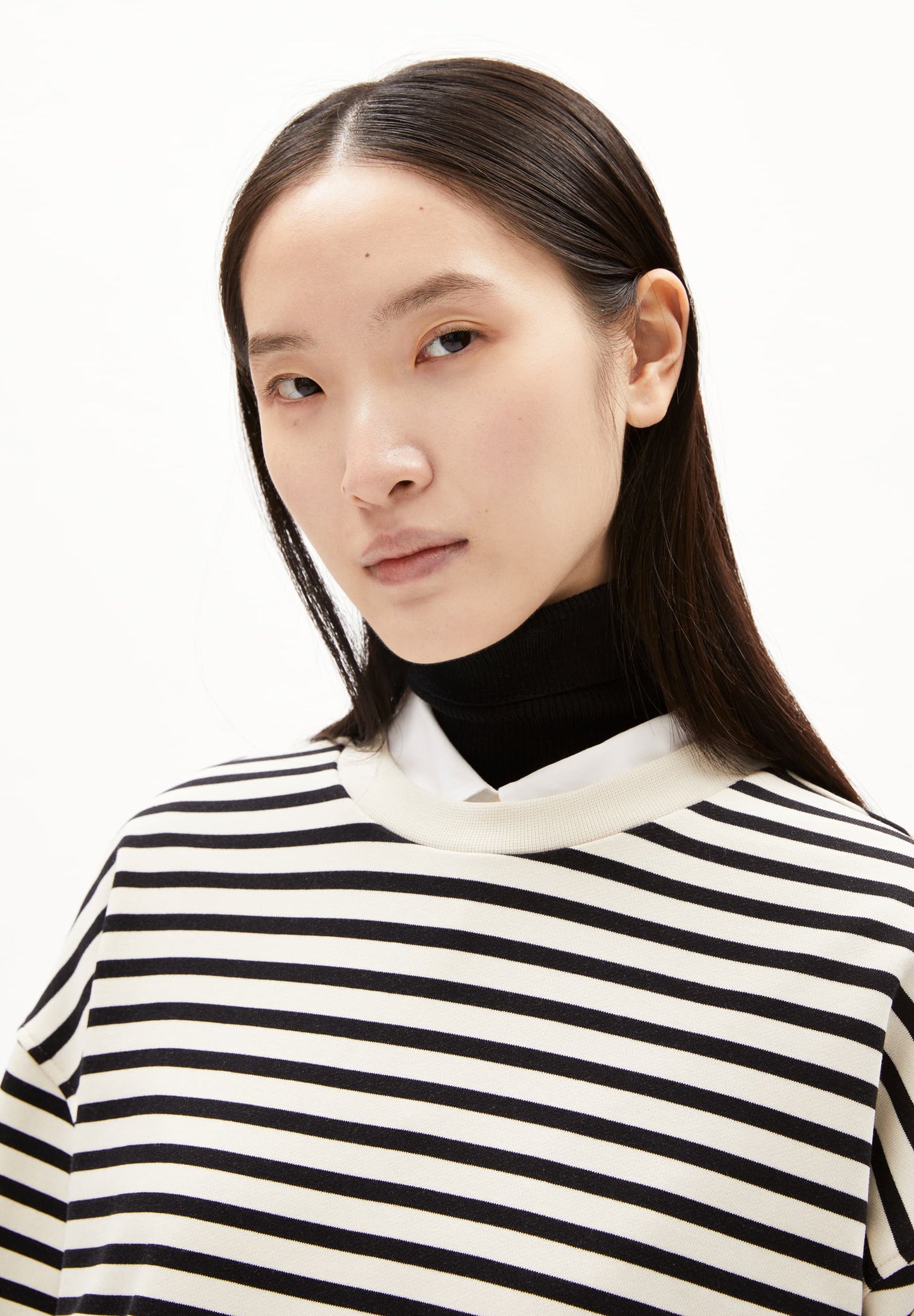 Sweat ample en coton bio | rayé noir et blanc "frankaa maarlen stripe undyed black"