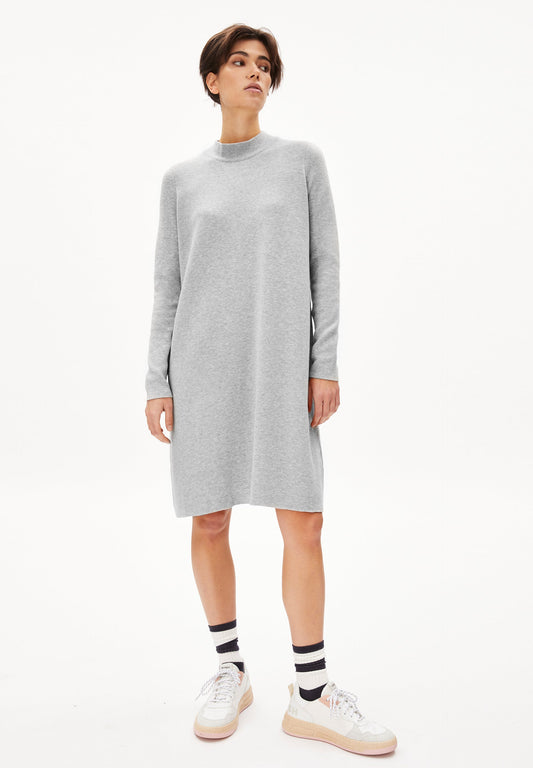 Robe pull en tricot gris clair en coton bio - friadaa light grey melange