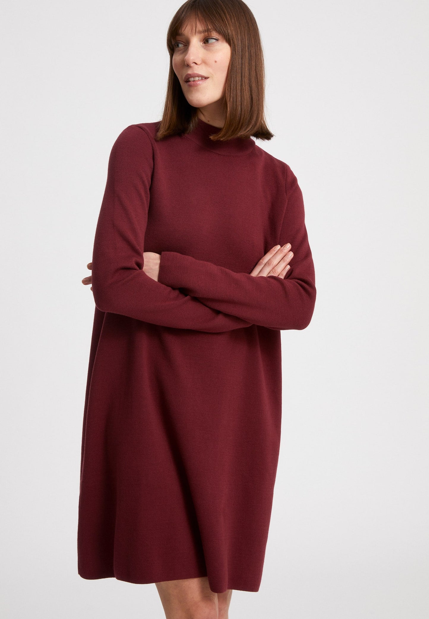 Robe pull à col cheminée rouge en coton bio - Friadaa ruby red