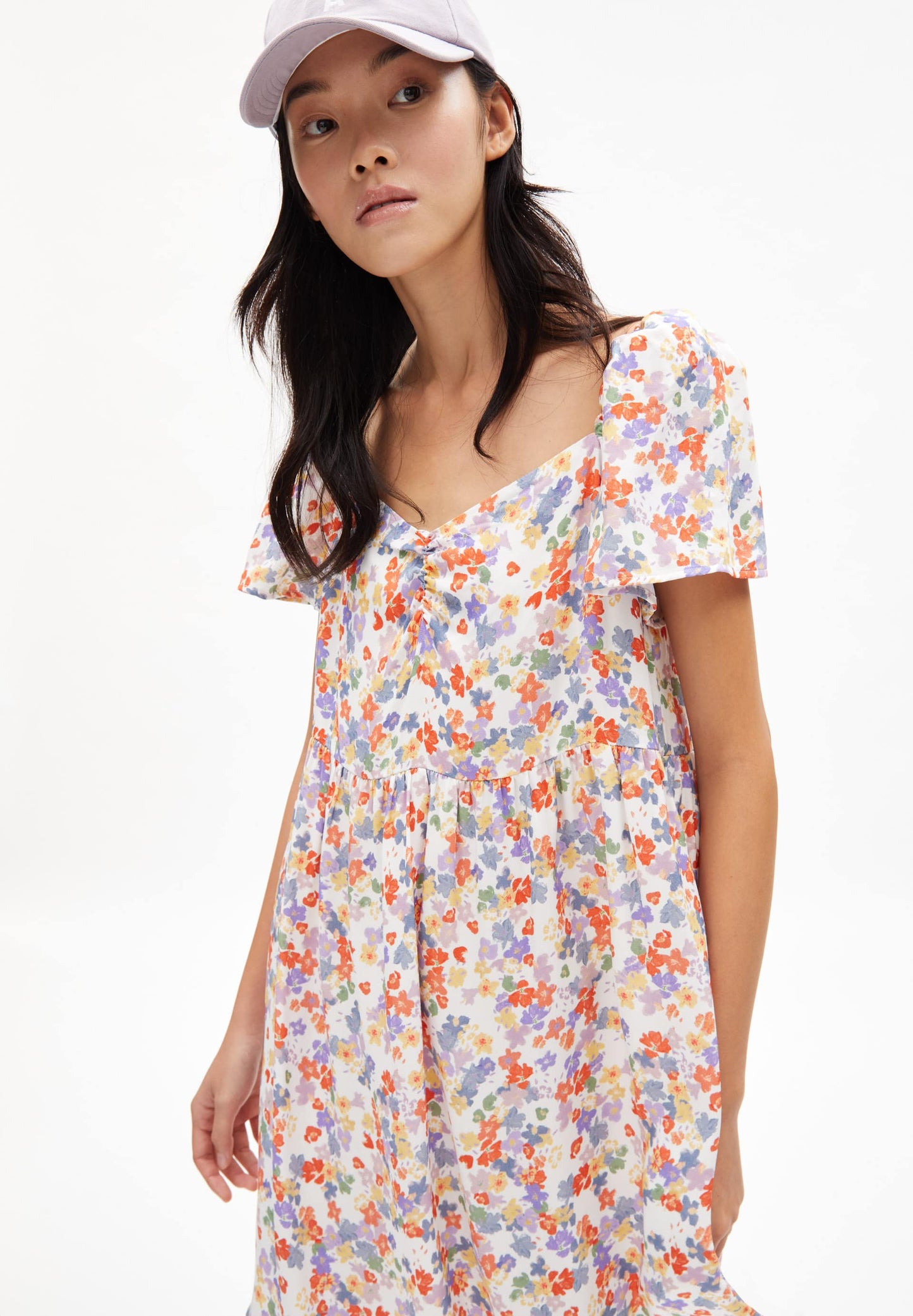 Robe motif fleurs en matière ecovero - gaiaa flora confetti white