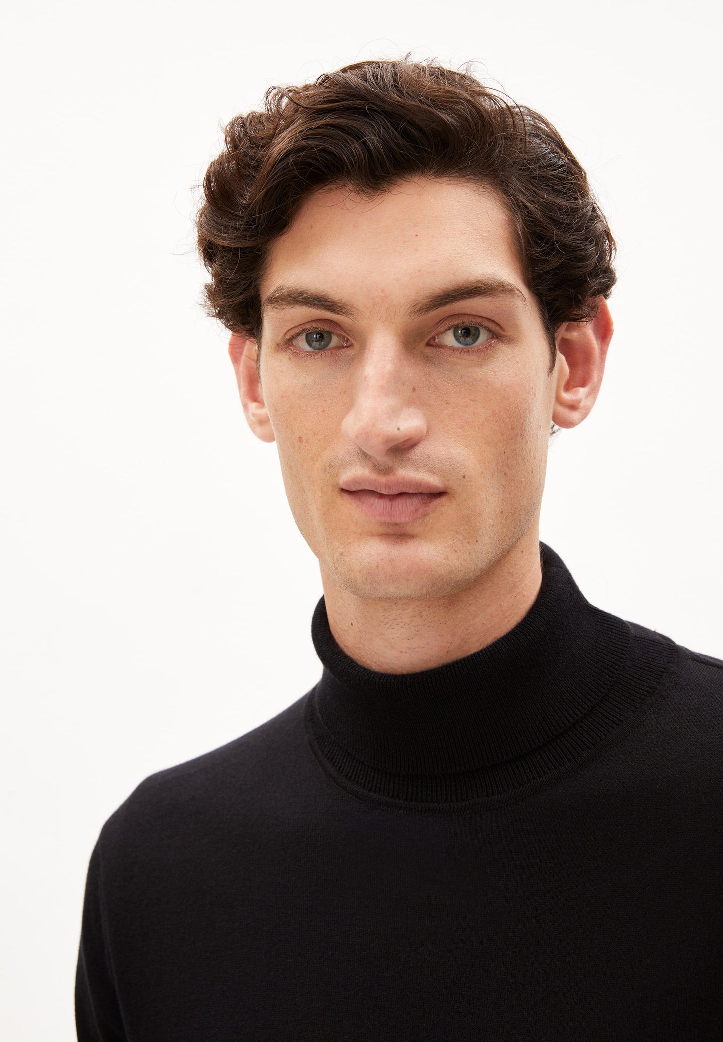 Pull col roulé en coton bio | Noir "glaan black"