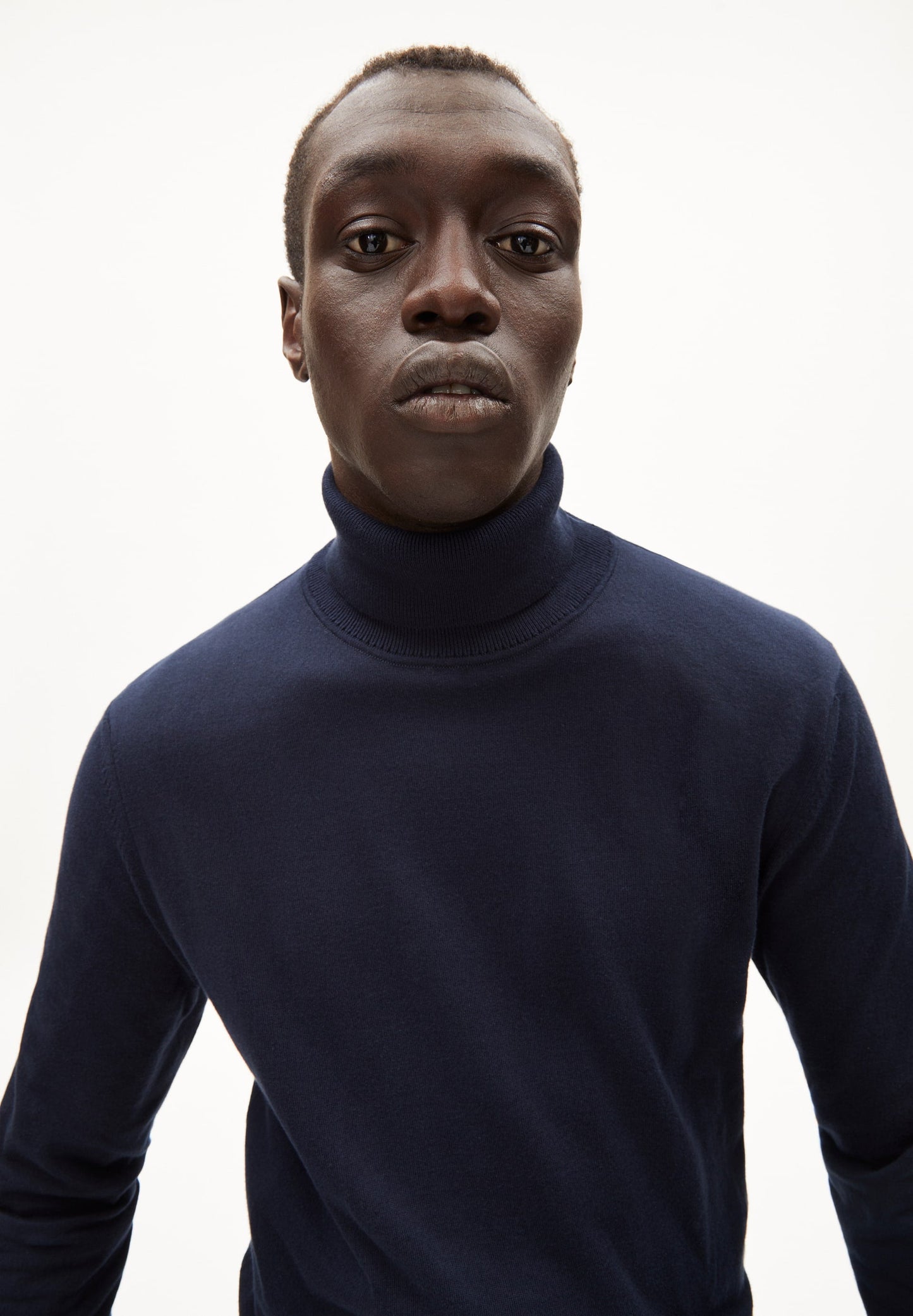 Pull col roulé en coton bio | Marine "glaan night sky"