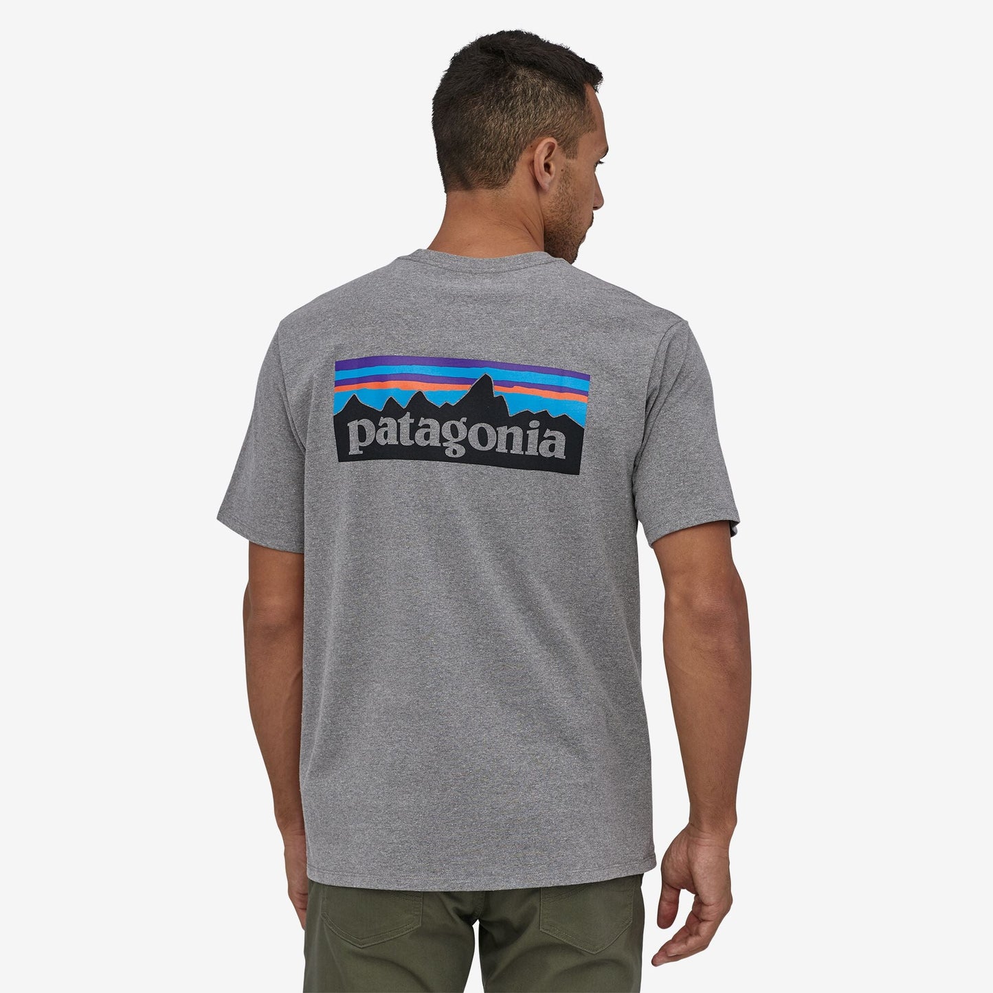 T-shirt imprimé gris en coton et polyester recyclé - P6 responsibili-tee