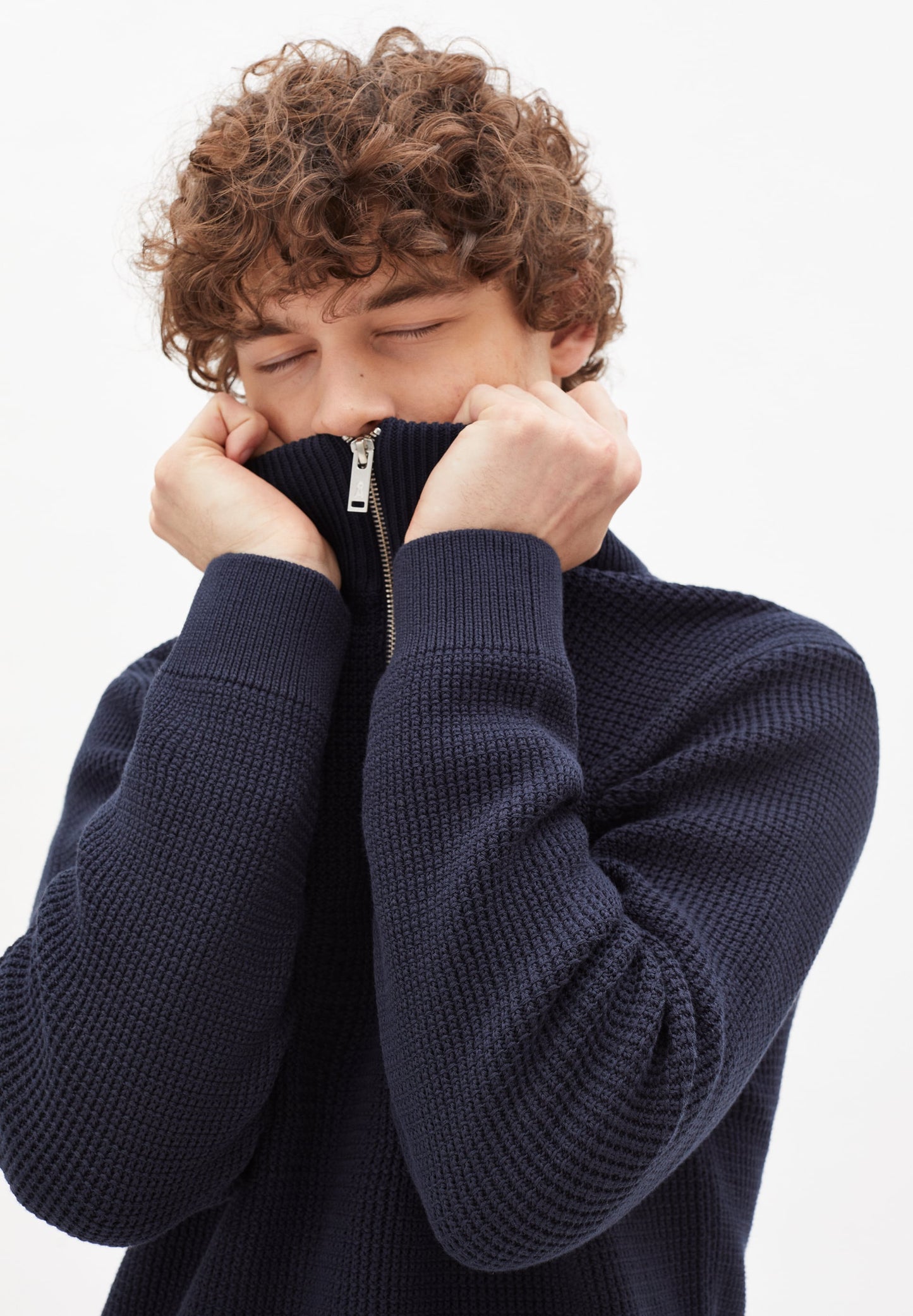 Pull col zippé marine en coton bio - HAABO depth navy
