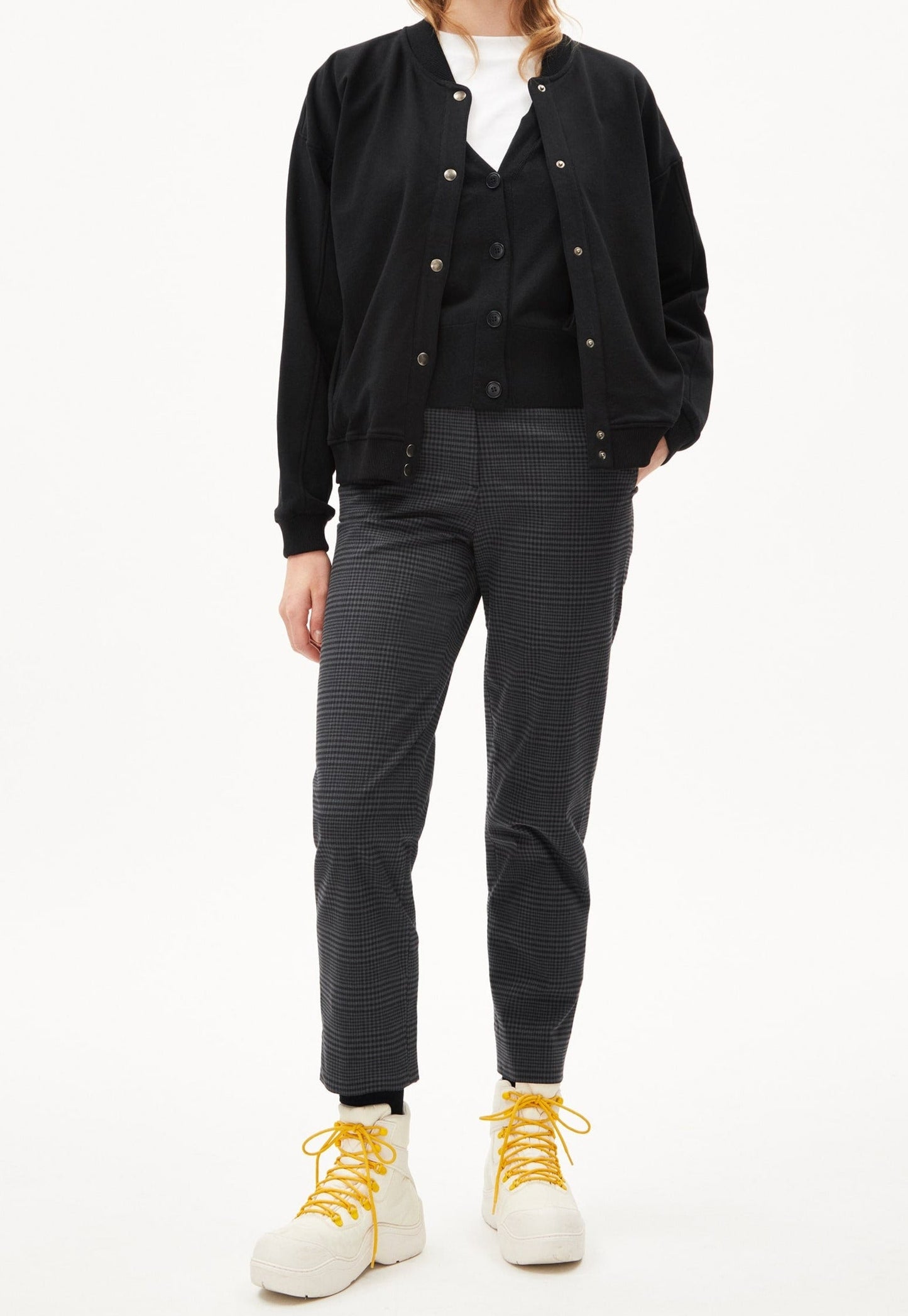 Veste style baseball noire en coton bio et recyclé - haailey circle black