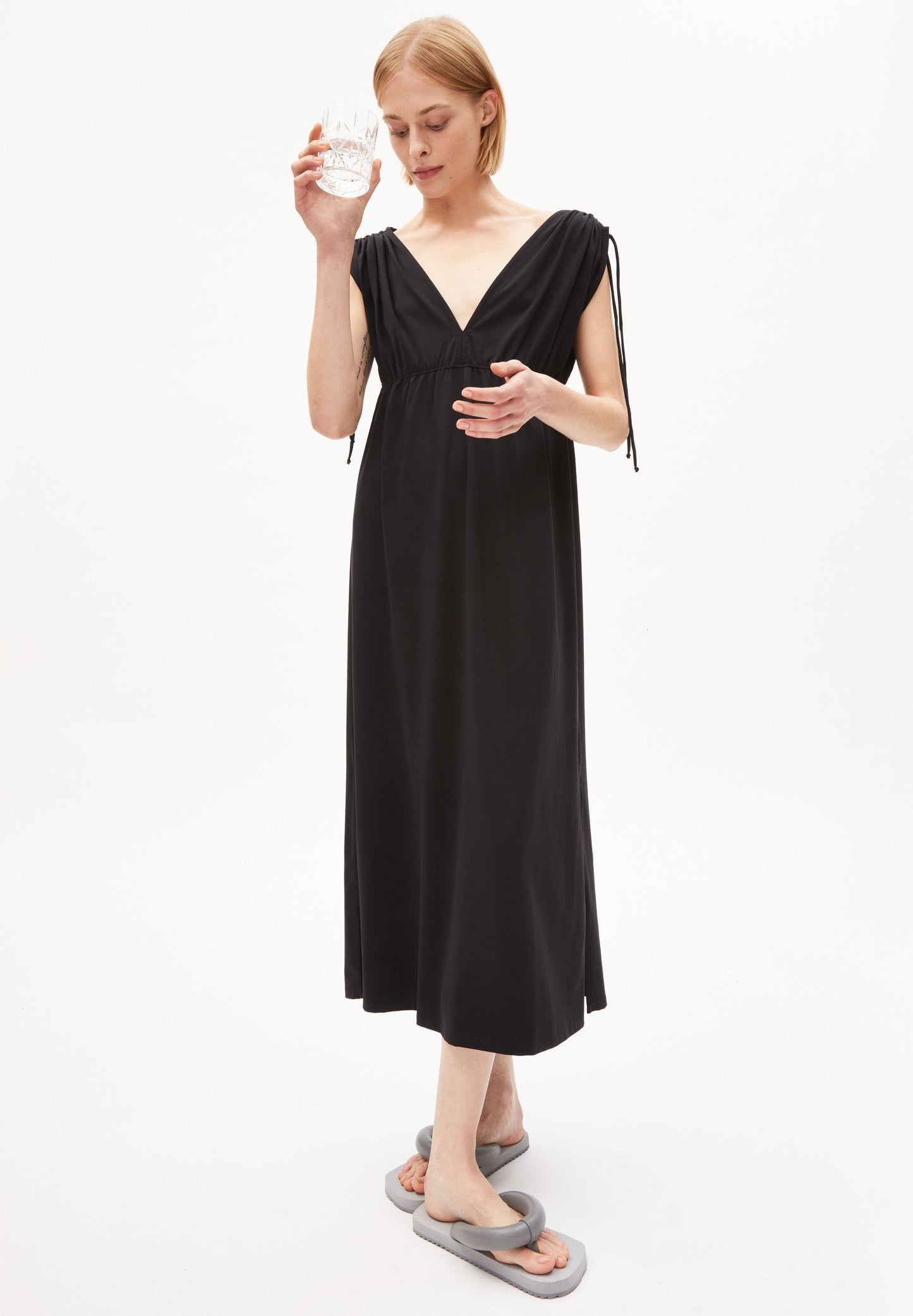 Robe longue noire en coton biologique - haarper black
