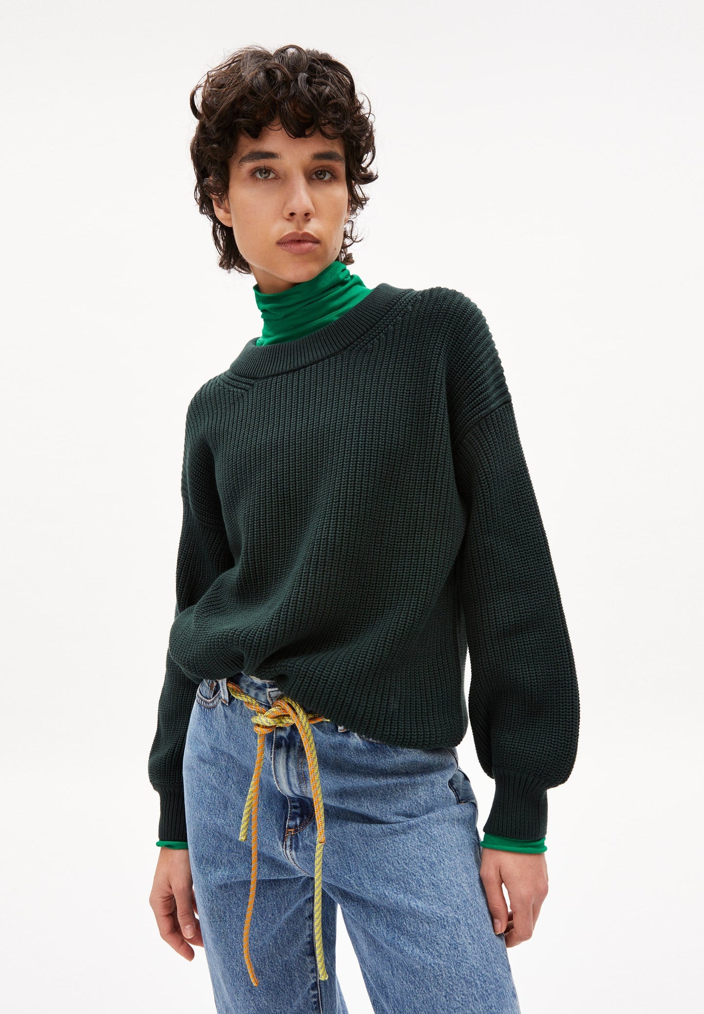 Pull manches bouffantes vert foncé en coton bio - haayle compact dark scarab