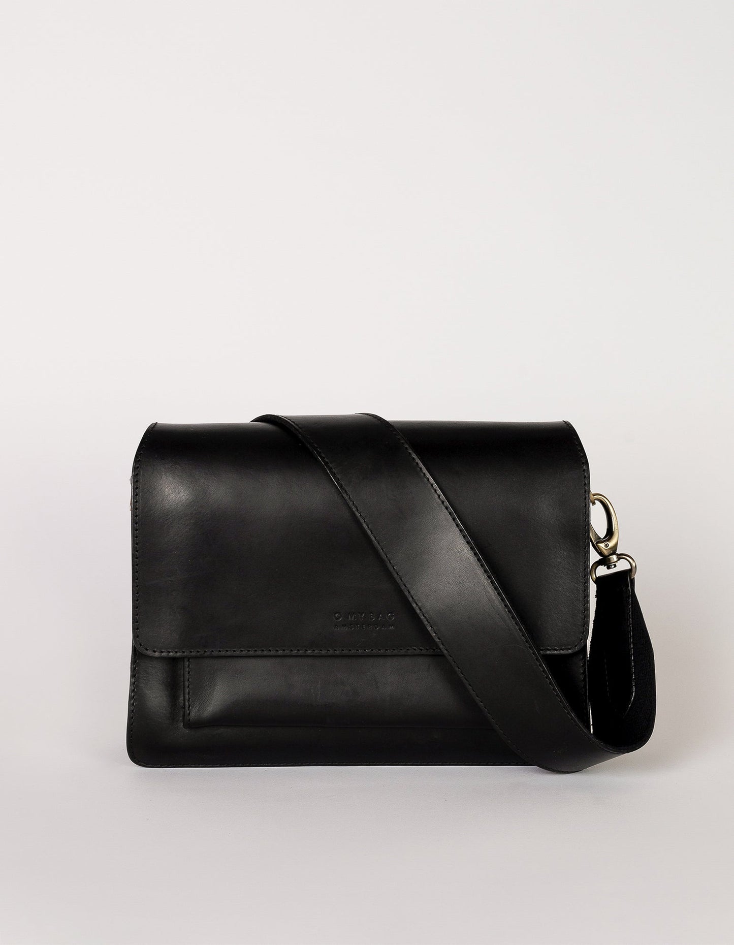 Sac à main bandoulière en cuir certifié | Noir "harper black classic leathe"