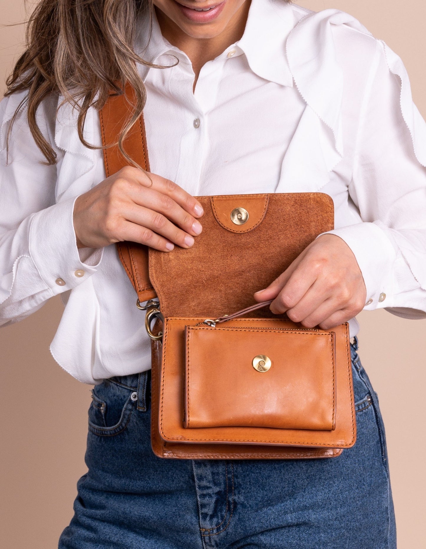 Sac bandoulière en cuir certifié | Marron "harper mini cognac classic leather"