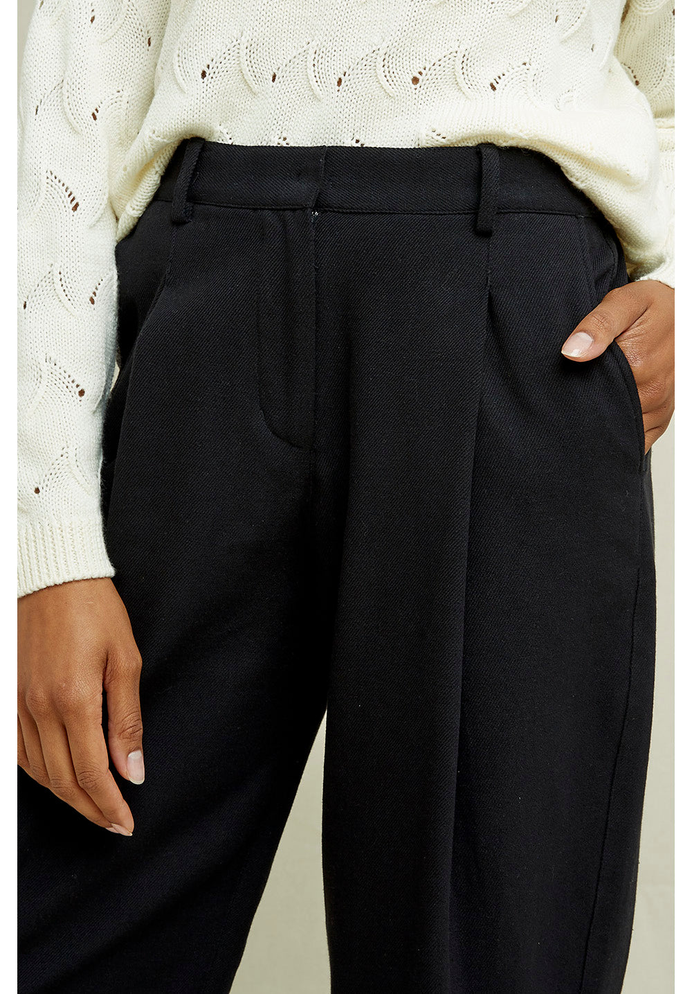 Pantalon à pinces noir en coton bio - Helka