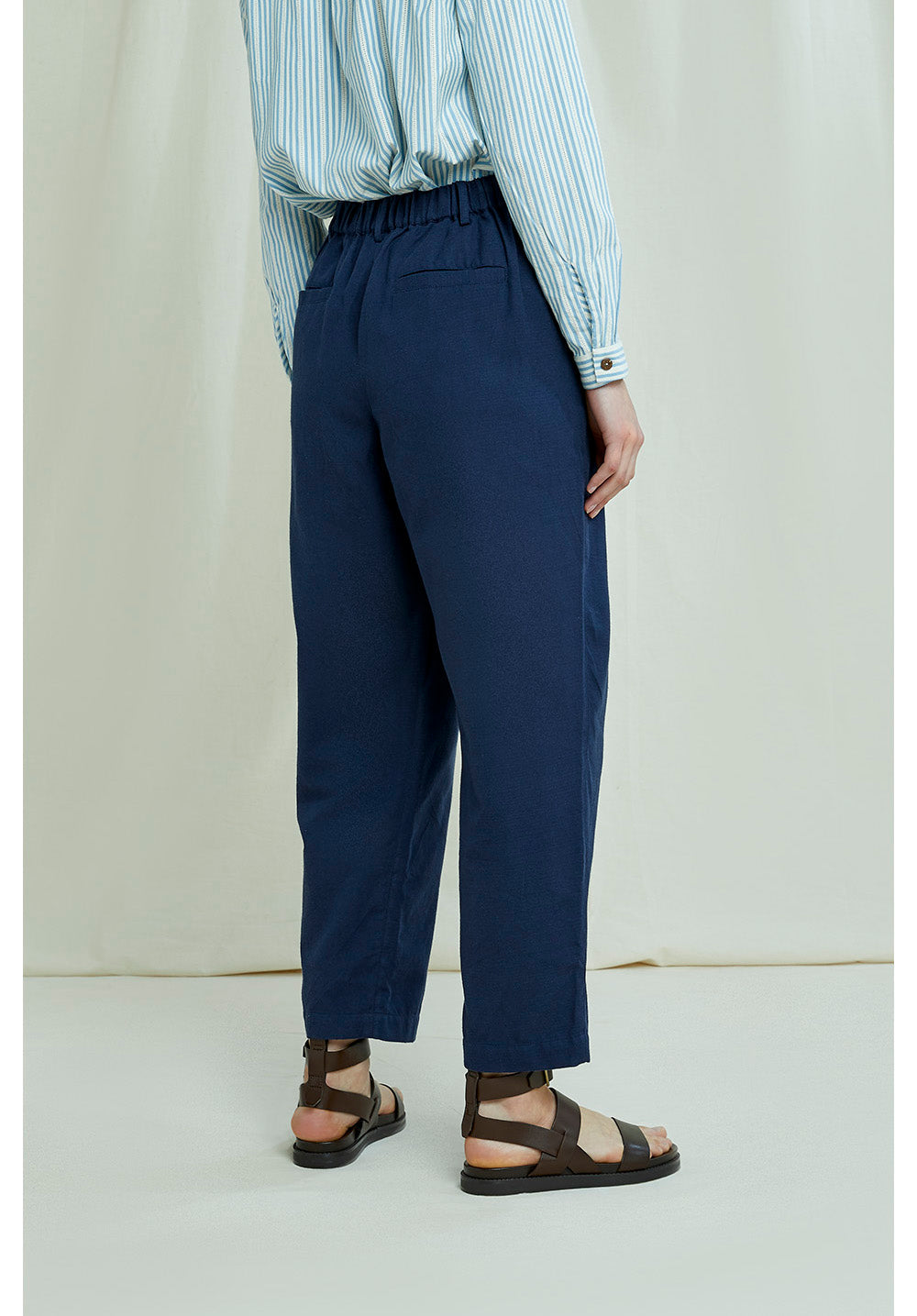 Pantalon à pinces marine en coton bio - Helka