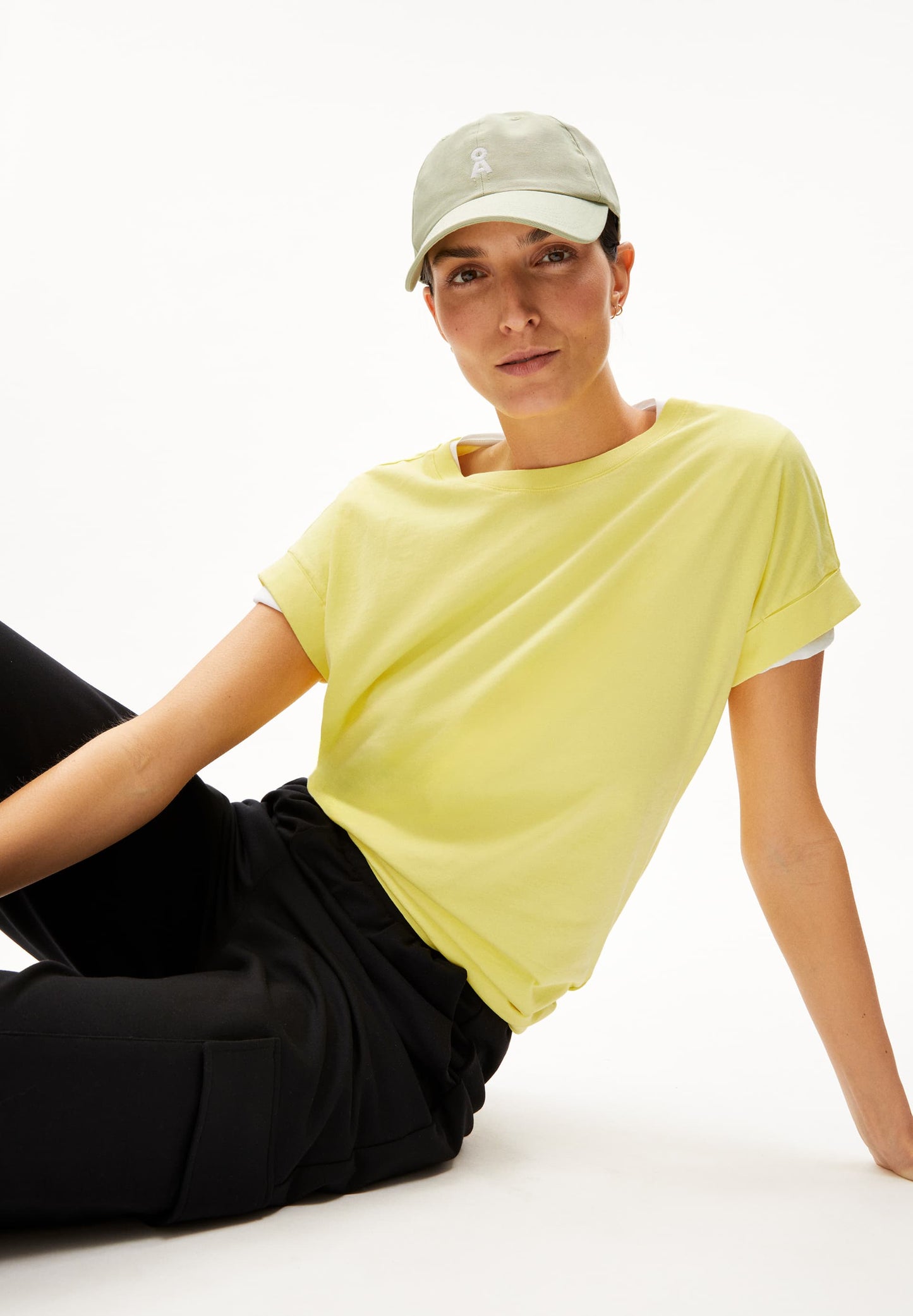 T-shirt en coton bio | jaune "idaara armedangels yellow light"