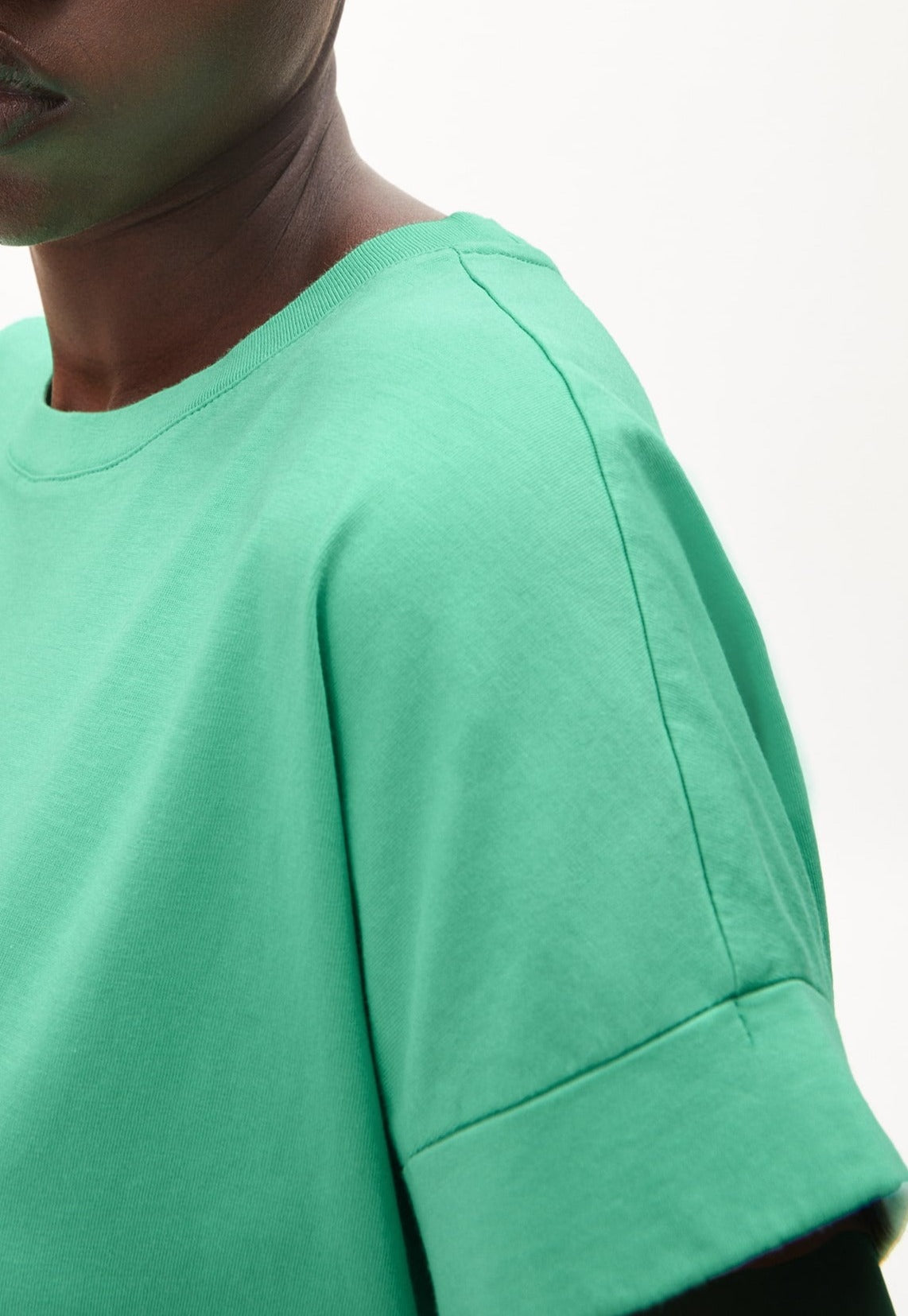 T-shirt vert en coton bio - idaara bright lime