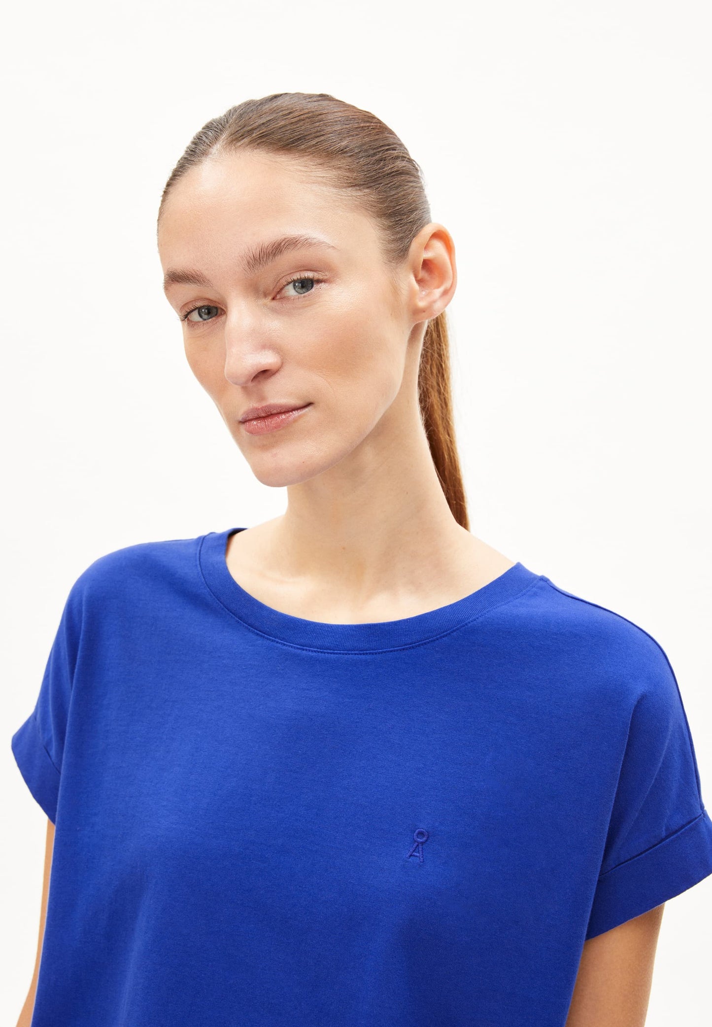 T-shirt en coton bio | bleu "idaara dynamo blue"