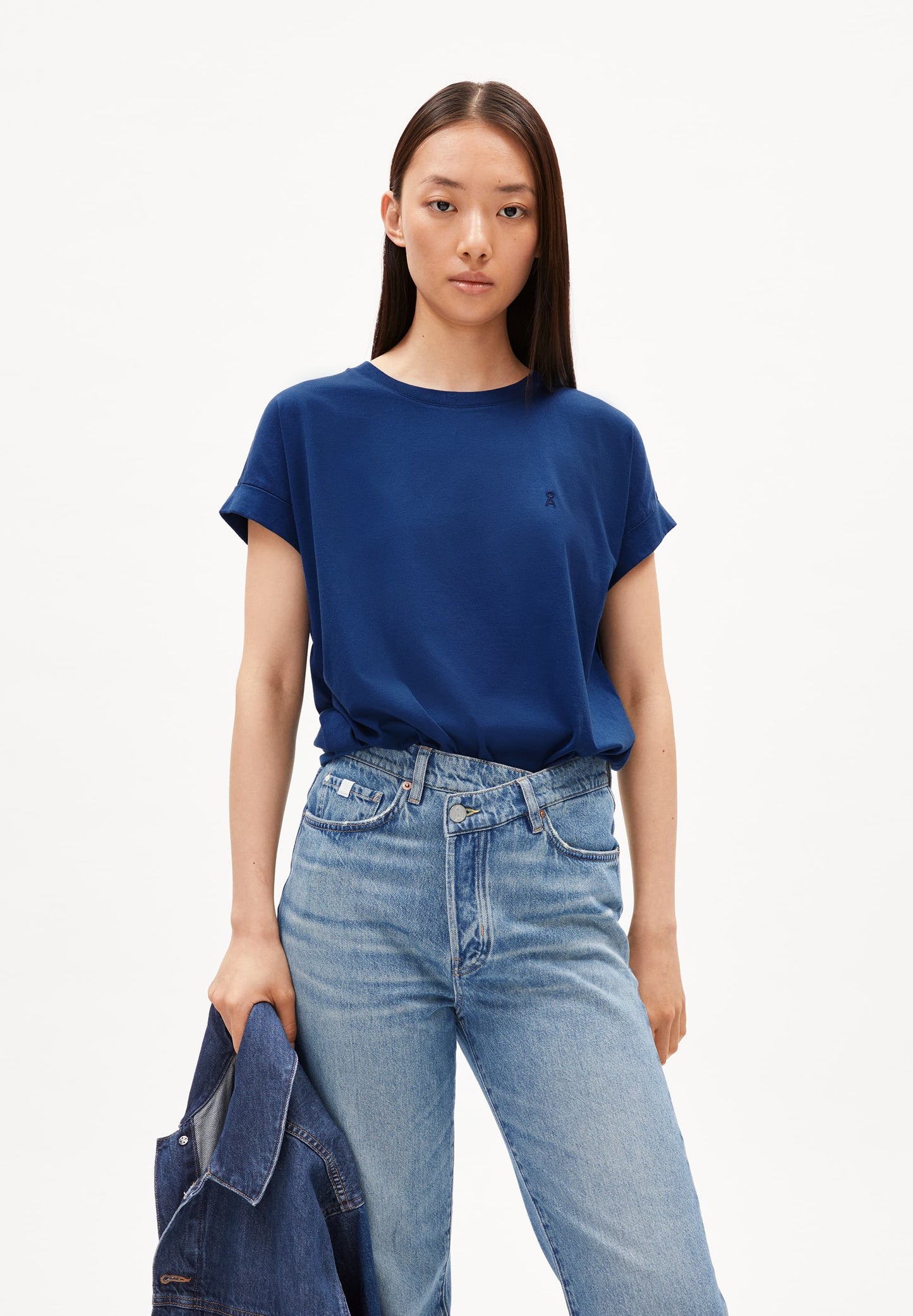 T-shirt en coton bio | bleu "idaara faded indigo"
