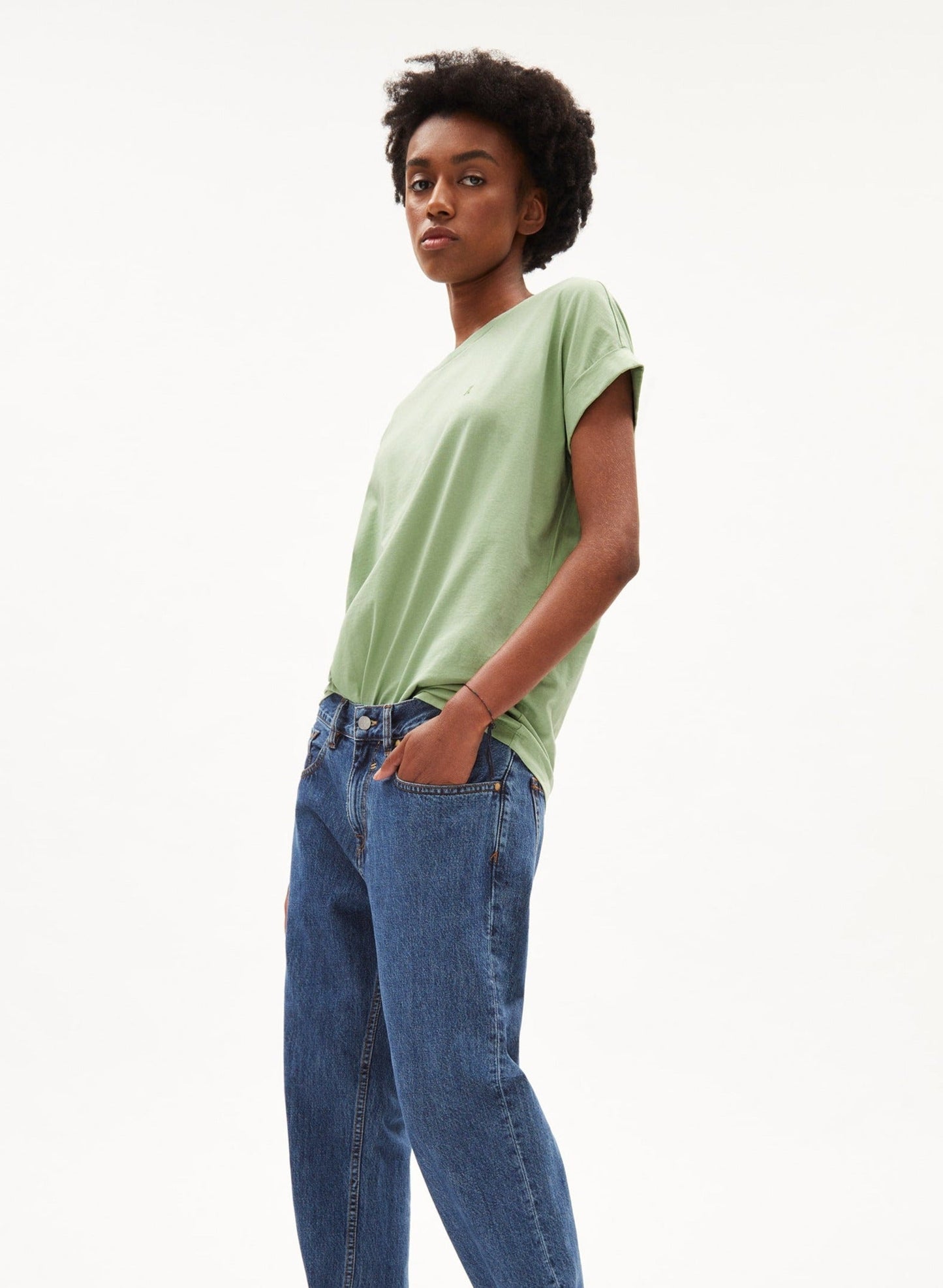 T-shirt vert en coton bio - idaara smith green