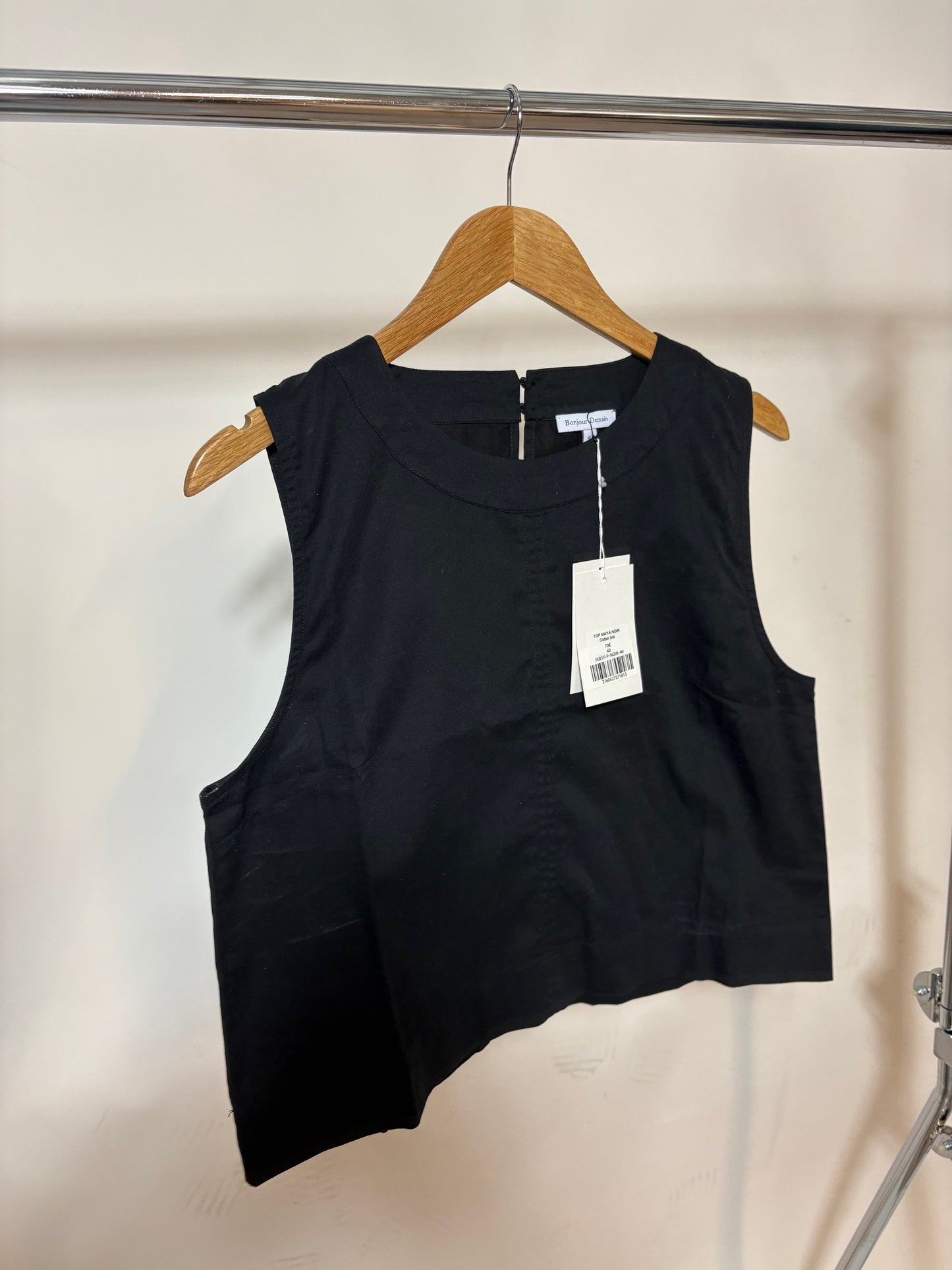 Top Maya noir