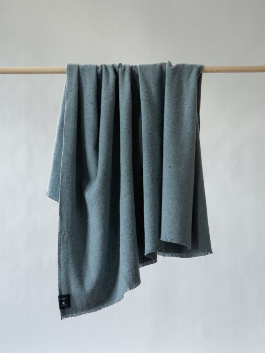 Couverture en laine et denim recyclé | gris "ture nj x wm recycled blanket - multi"