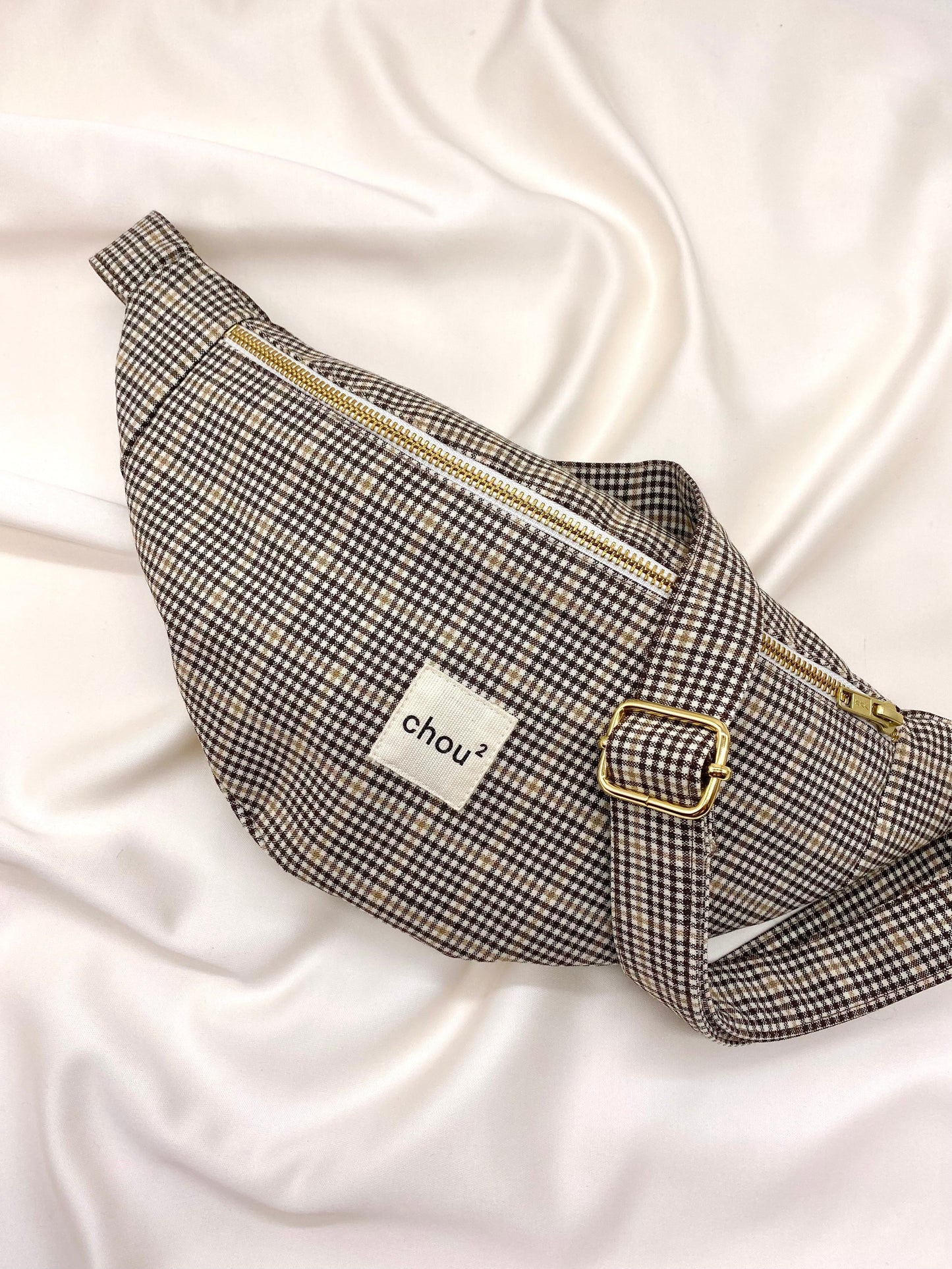 Banane made in France en laine upcyclée | Carreaux "carreau marron"