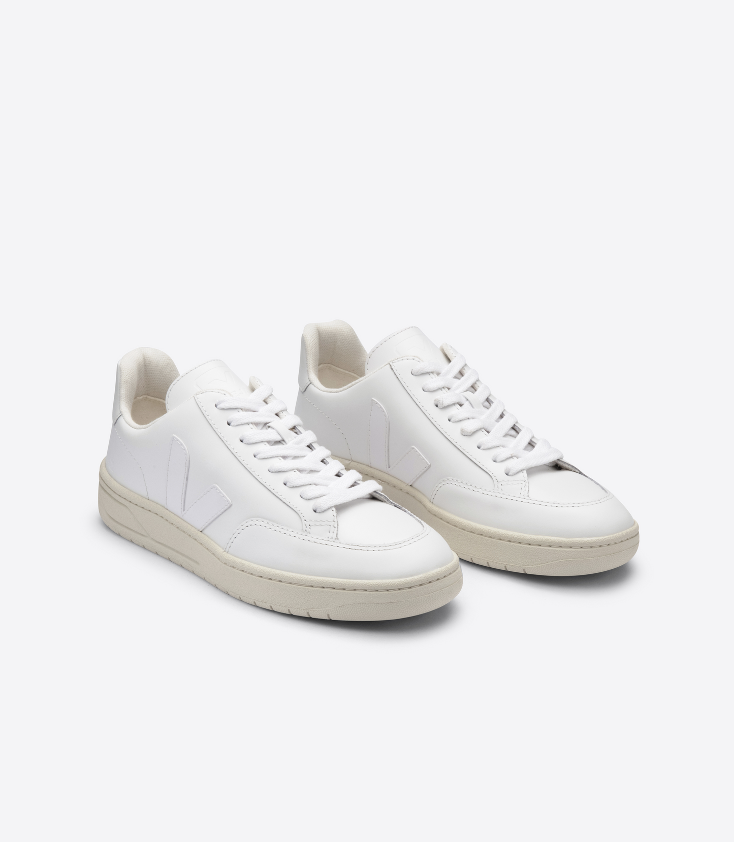 Baskets en cuir certifié | blanc "v-12 leather extra-white"