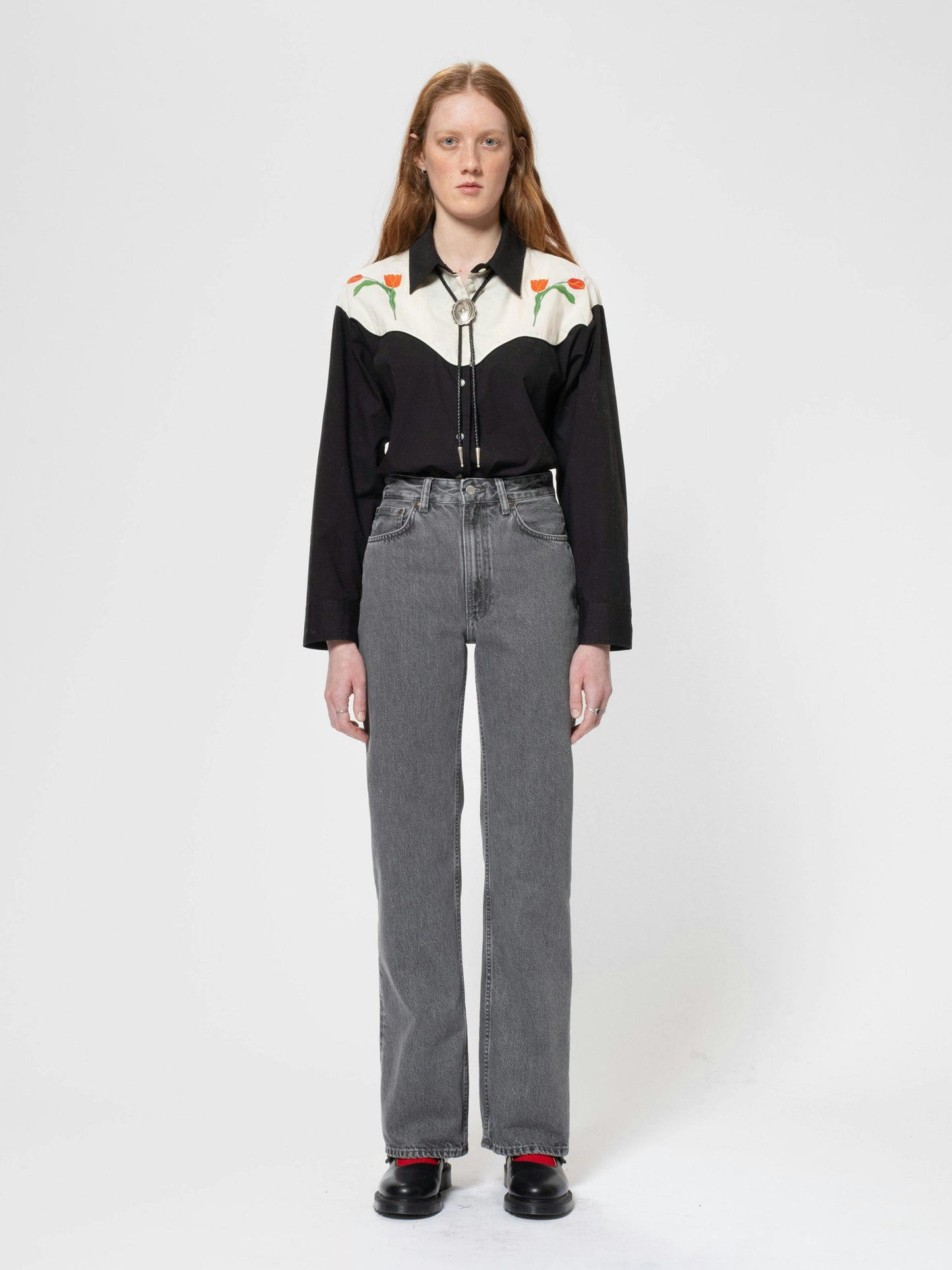 Chemise brodée en coton bio | noir et blanc "daisy western cotton shirt black"