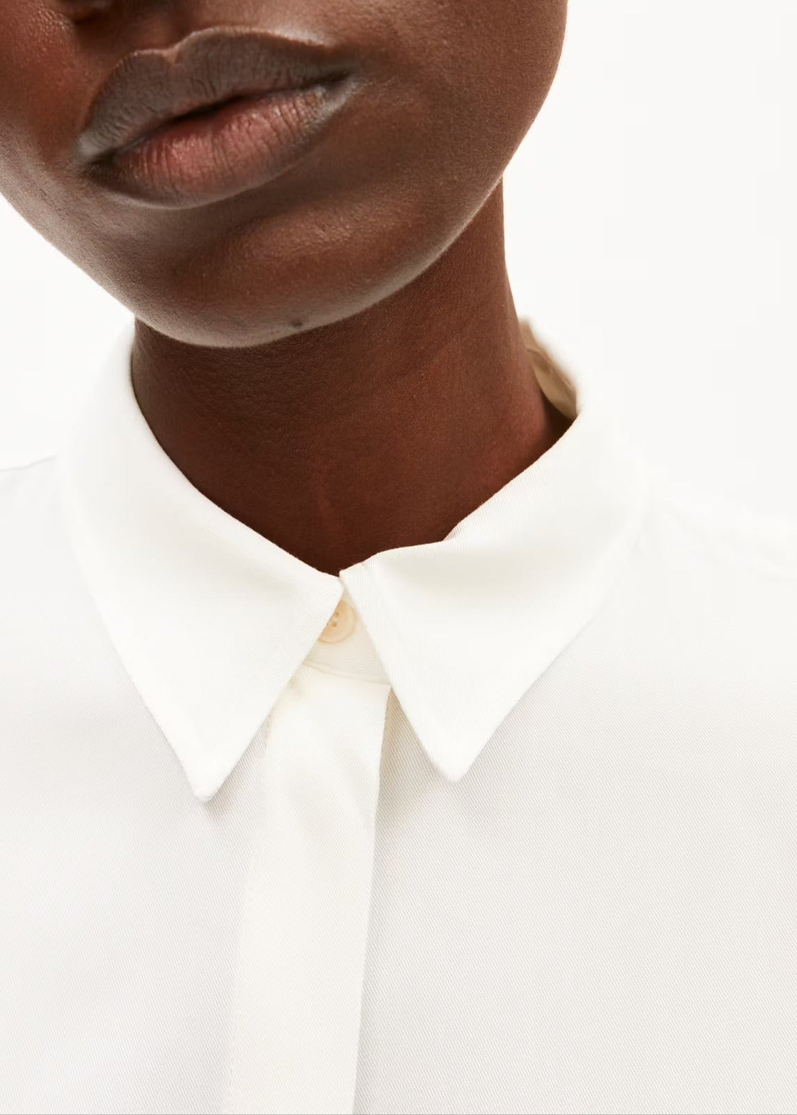 Chemise en ecovero | blanc 'larisaana longsleeve - off white'