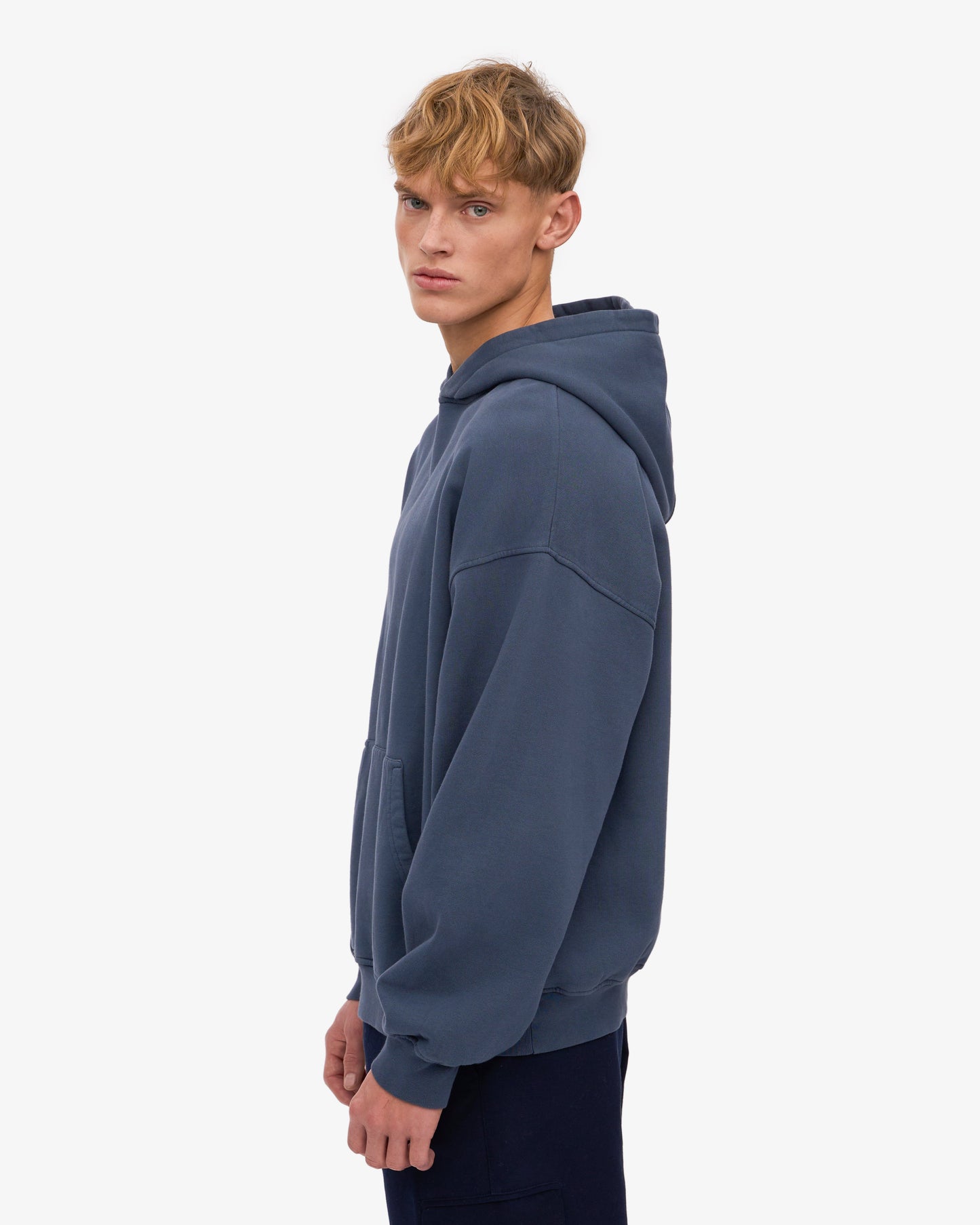 Sweat à capuche oversize en coton bio | bleu "petrol blue"