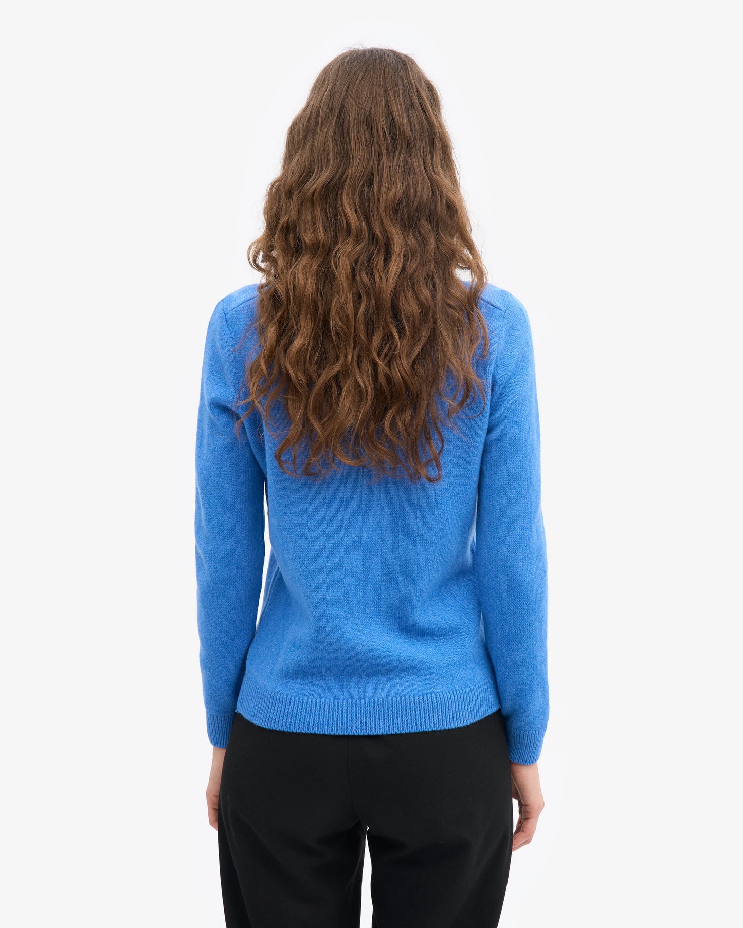 Pull en laine mérinos recyclée | bleu 'pacific blue'