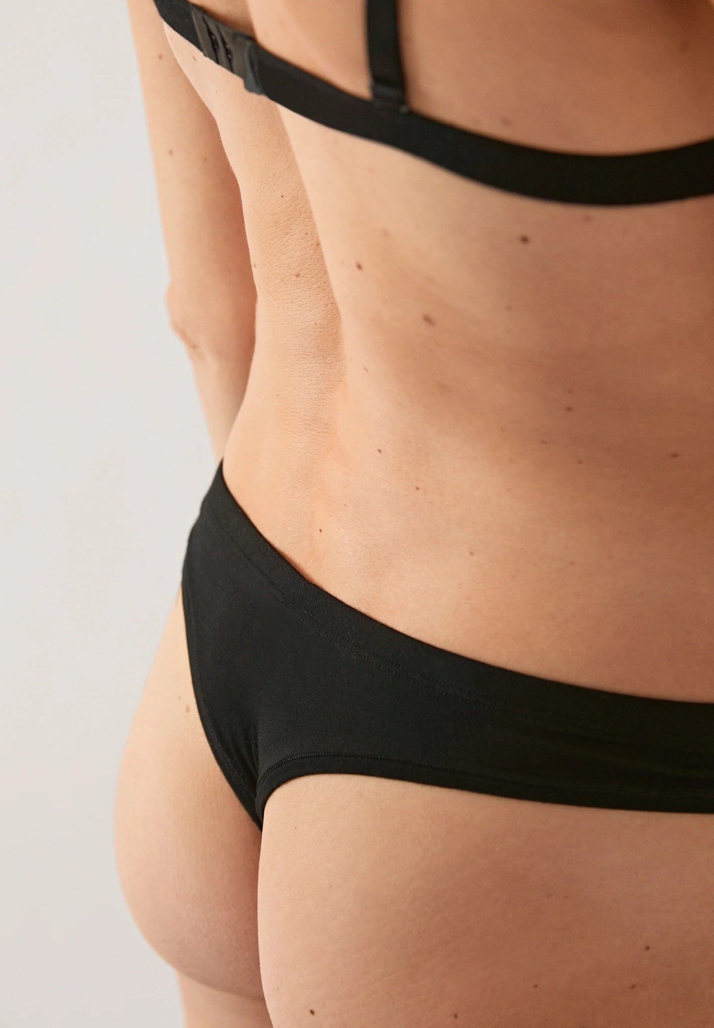 Tanga en modal | noir "faara - black"