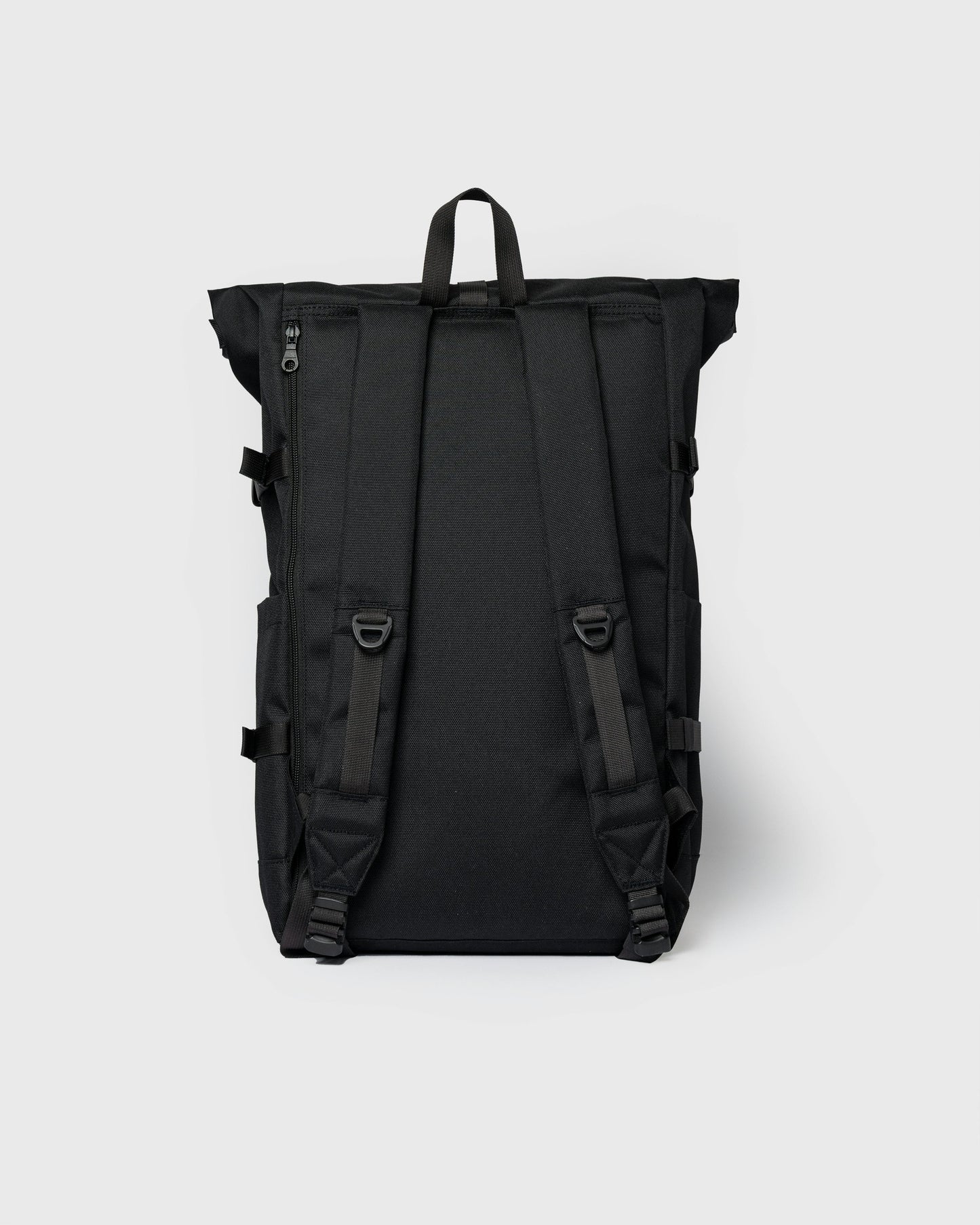 Sac à dos 26L en matières recyclées | noir "icon rolltop backpack l - black/ black with black leather"