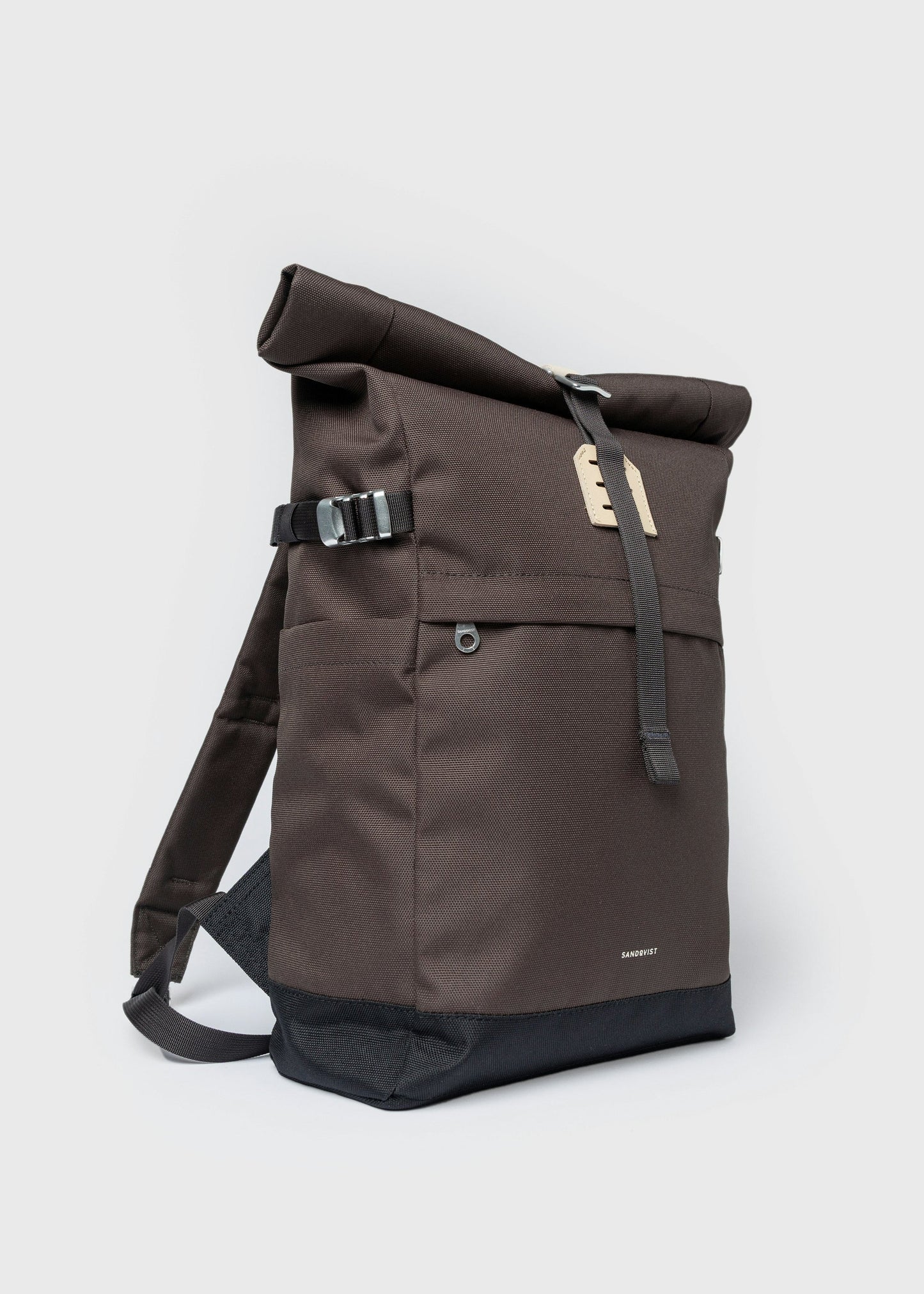 Sac à dos 23L en matière recyclée | marron "icon rolltop backpack m - brown with natural leather"