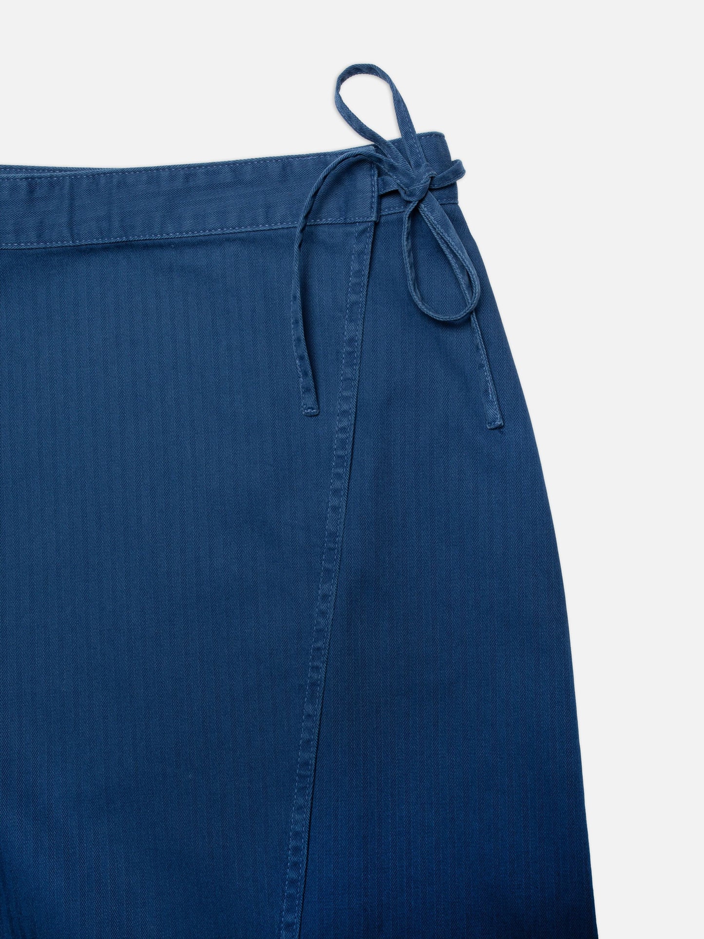 Jupe portefeuille en coton bio | bleu chevrons "irma skirt herringbone - blue"