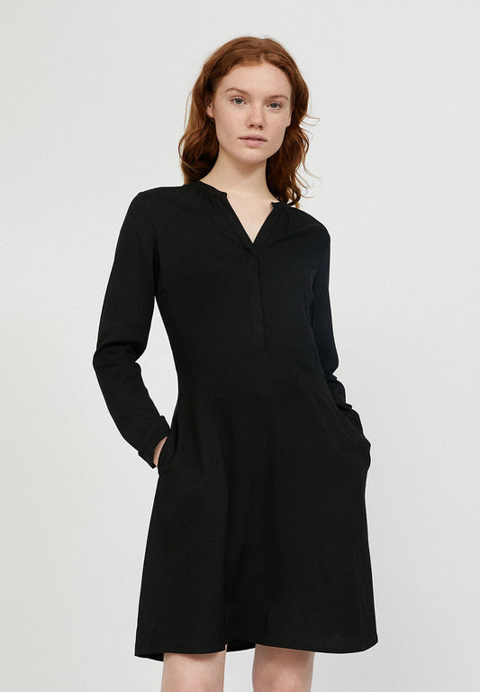 Robe patineuse noire en lenzing - Inaari