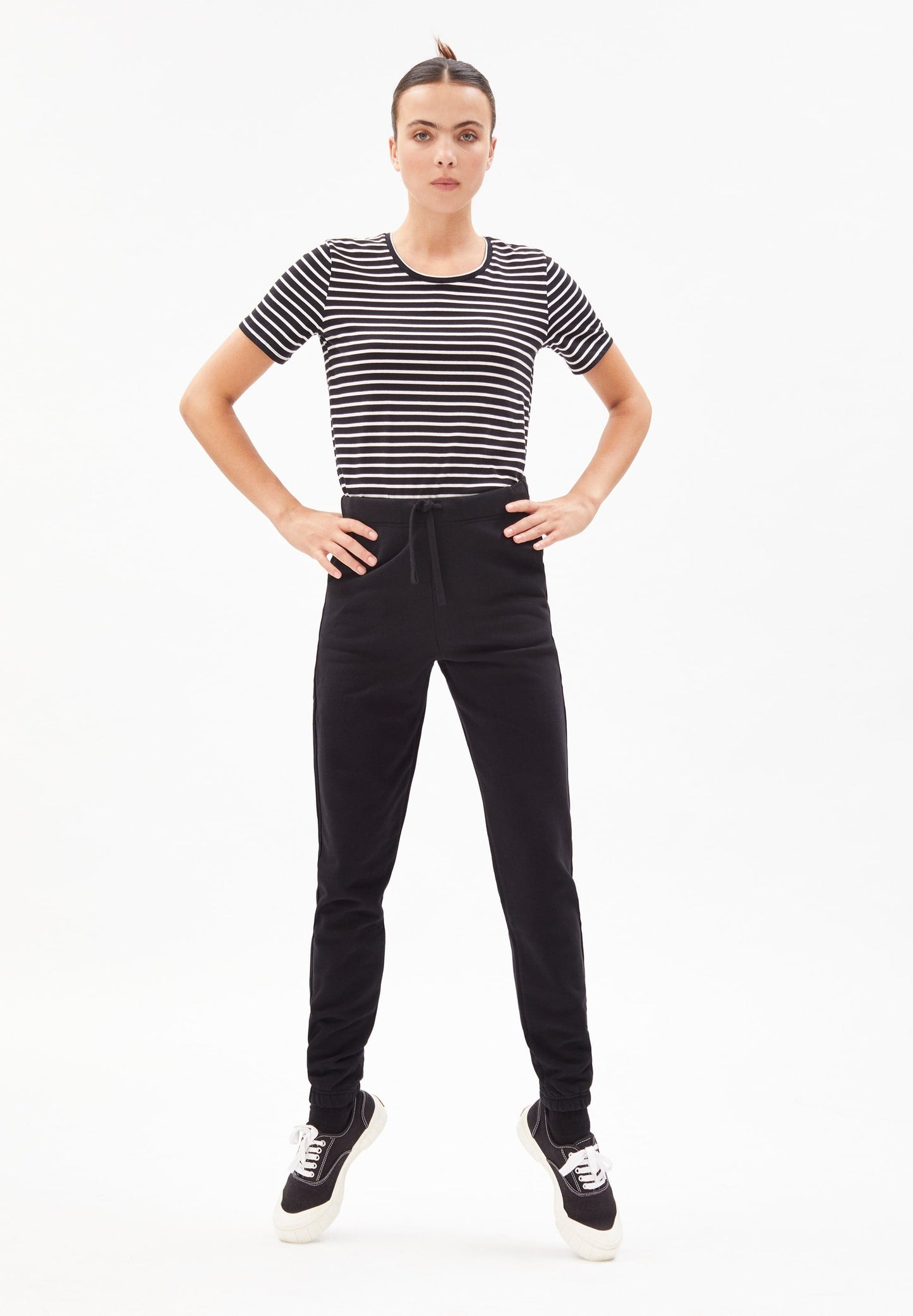 Pantalon de jogging en coton bio | noir "ivaa black"