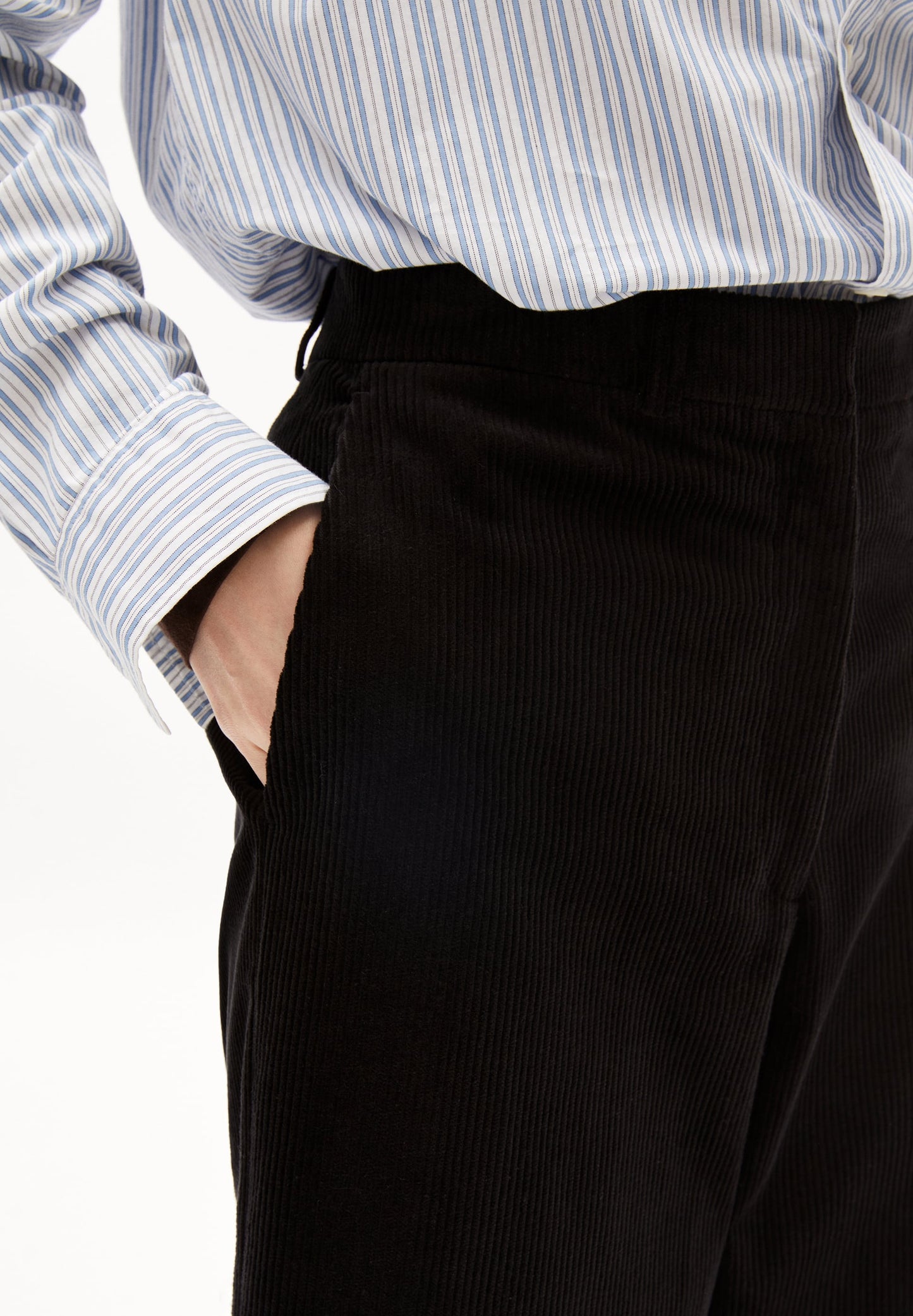 Pantalon velours côtelé en coton bio | Noir "jaalma corduroy black"