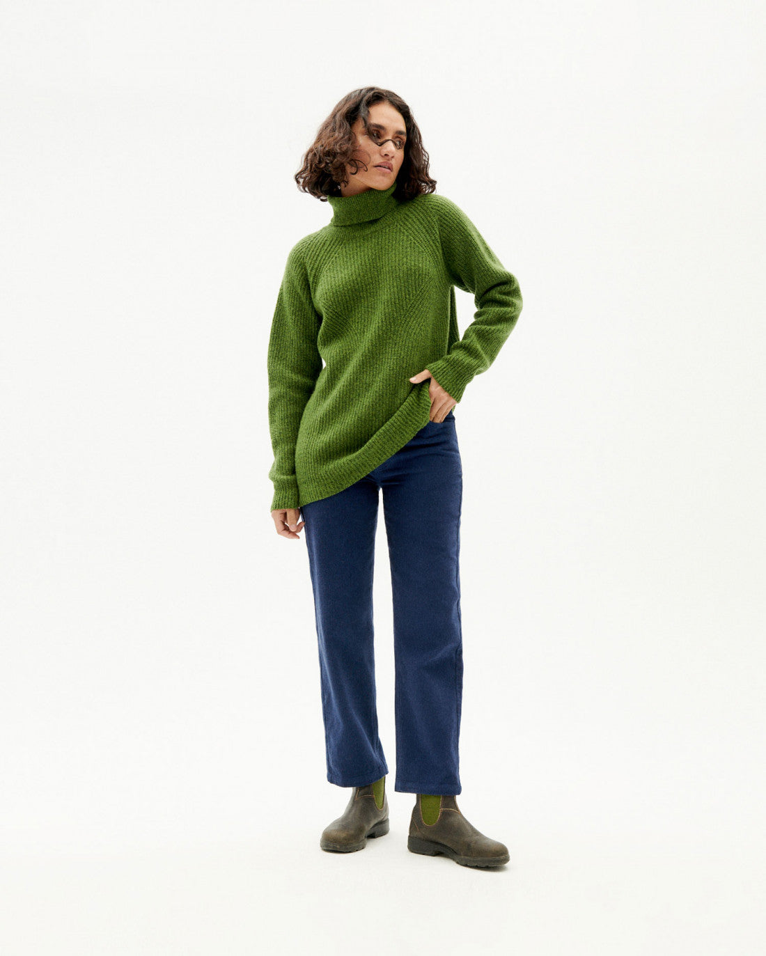 Pull col roulé vert en laine certifiée - matilda parrot green